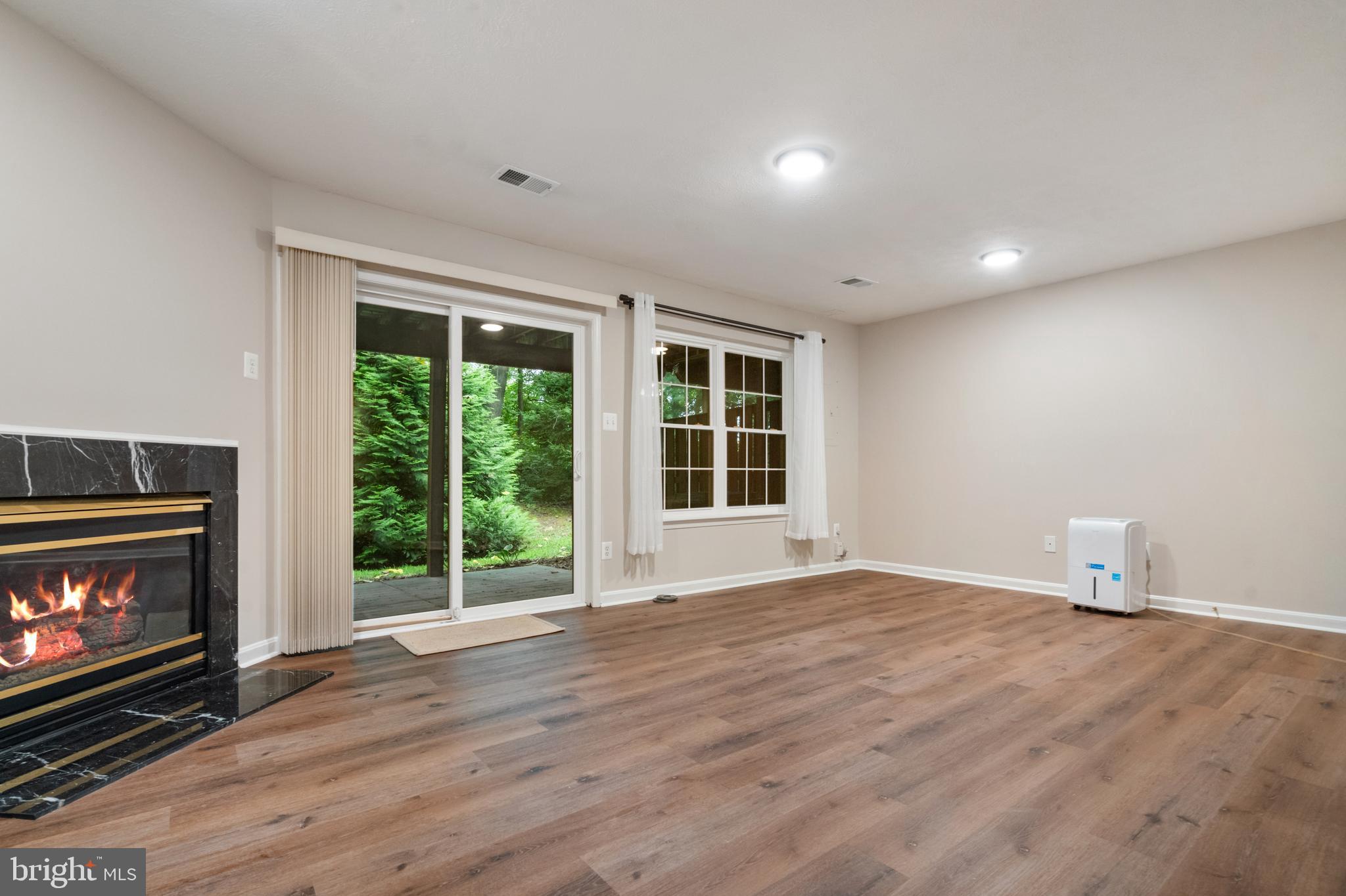 FAIRFAX RIDGE - Residential