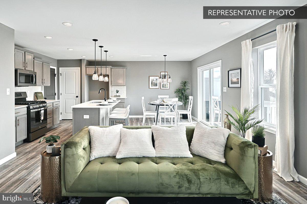 DEERFIELD ESTATES - Residential