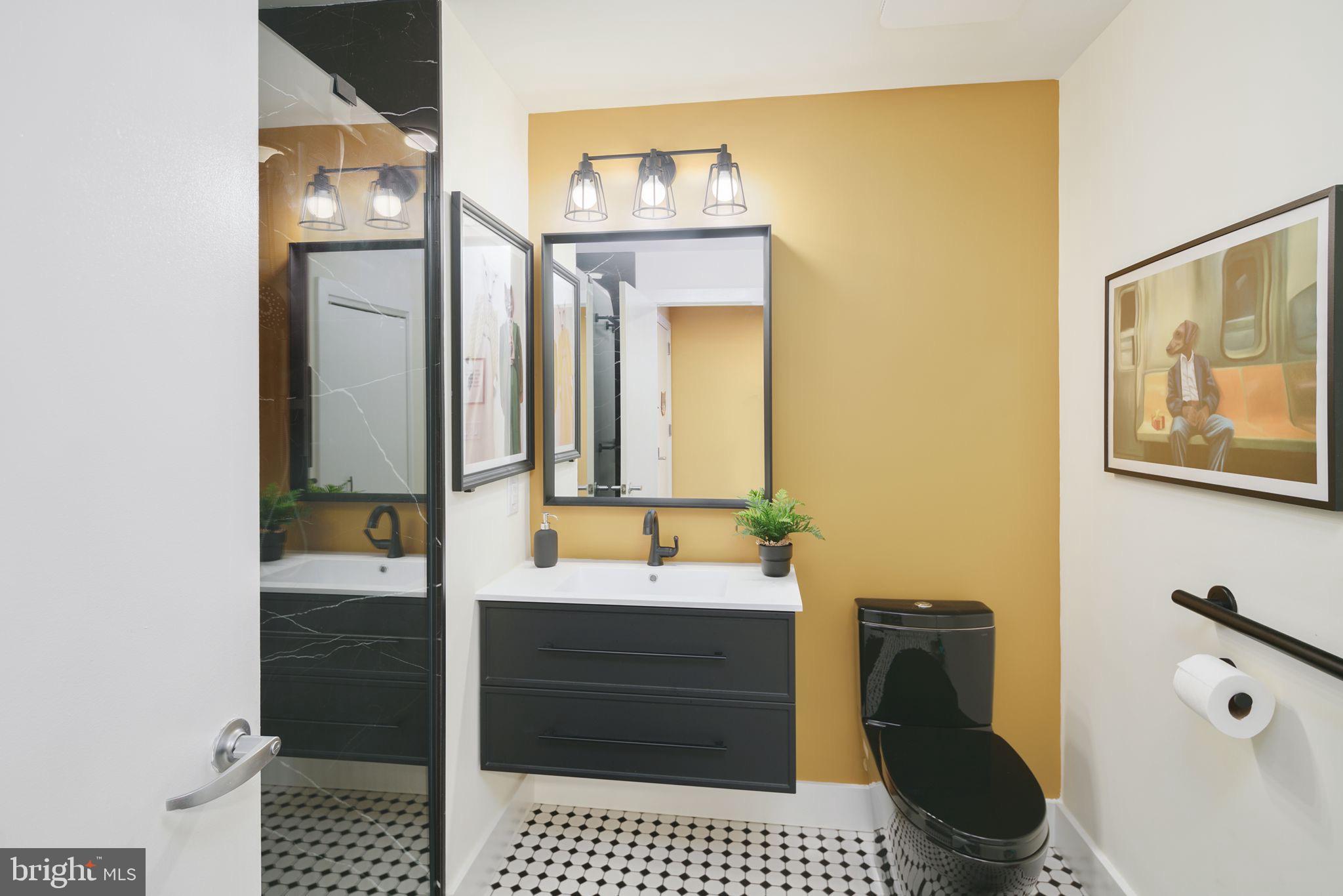 QUEEN VILLAGE - Residential