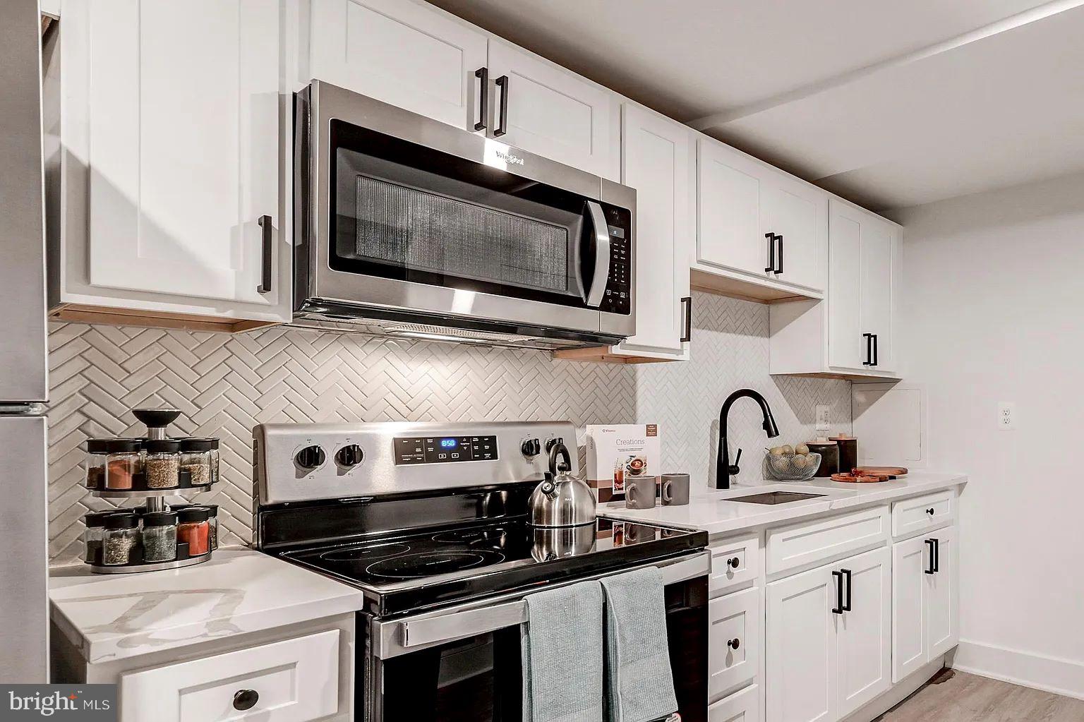 MOUNT VERNON PLACE HISTORIC DISTRICT - Residential Lease