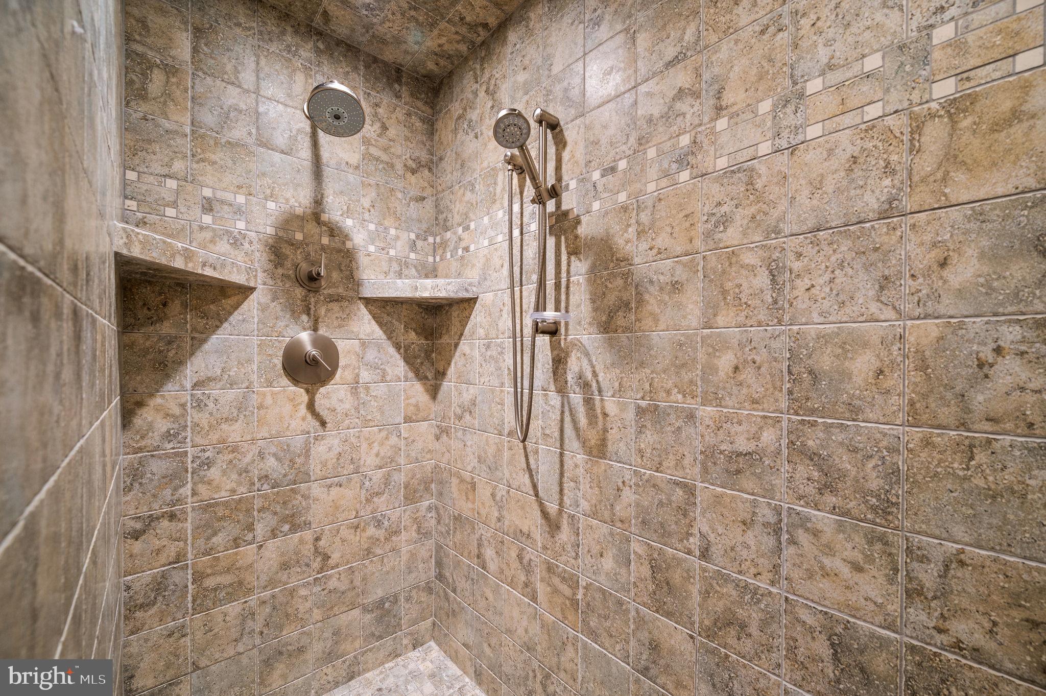 ECHO VALLEY - Residential