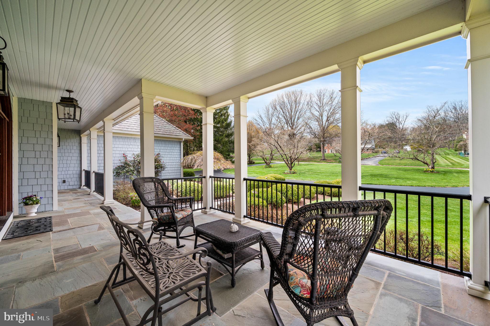 4104 MEADOW LANE