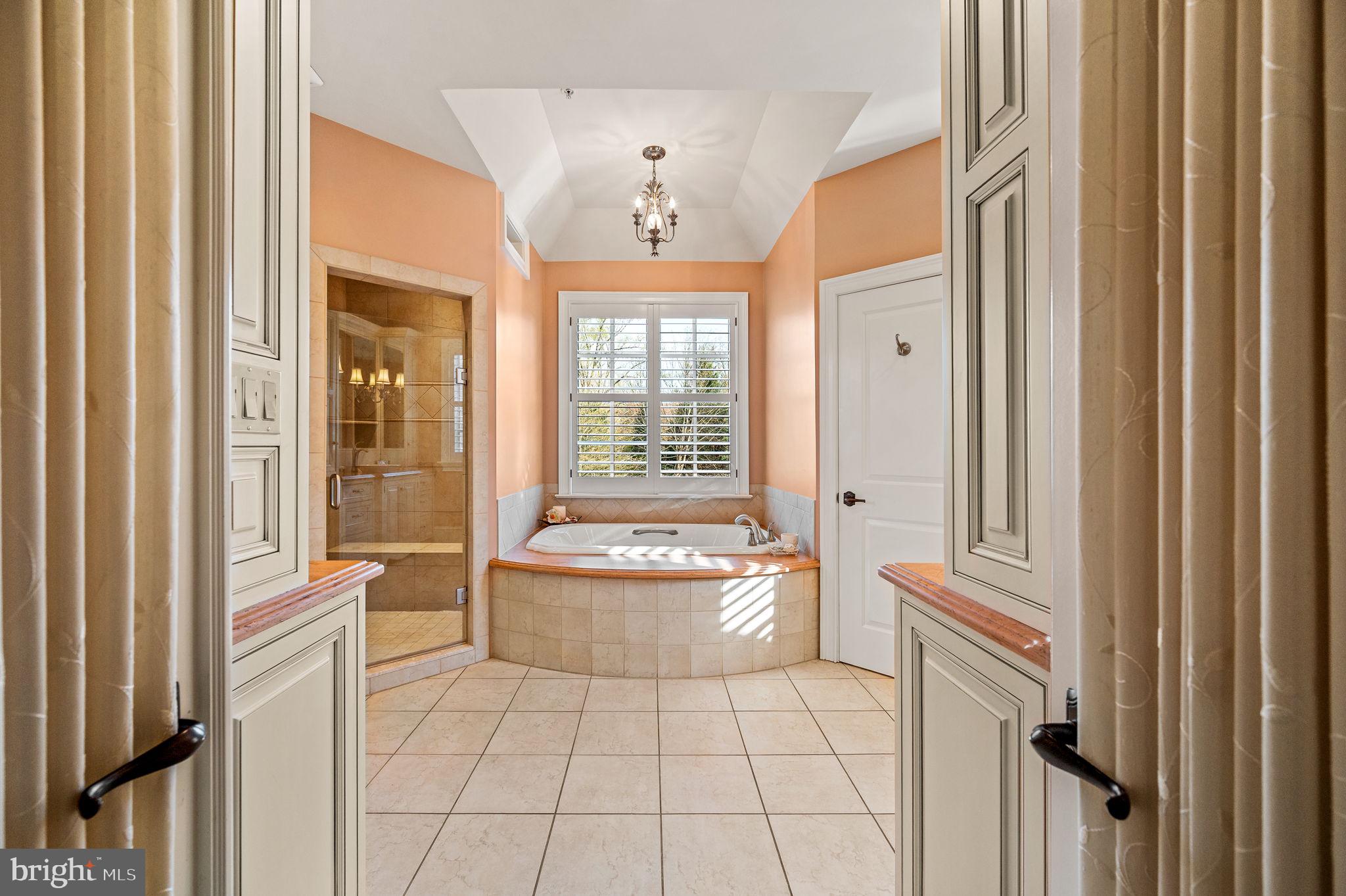 ECHO VALLEY - Residential