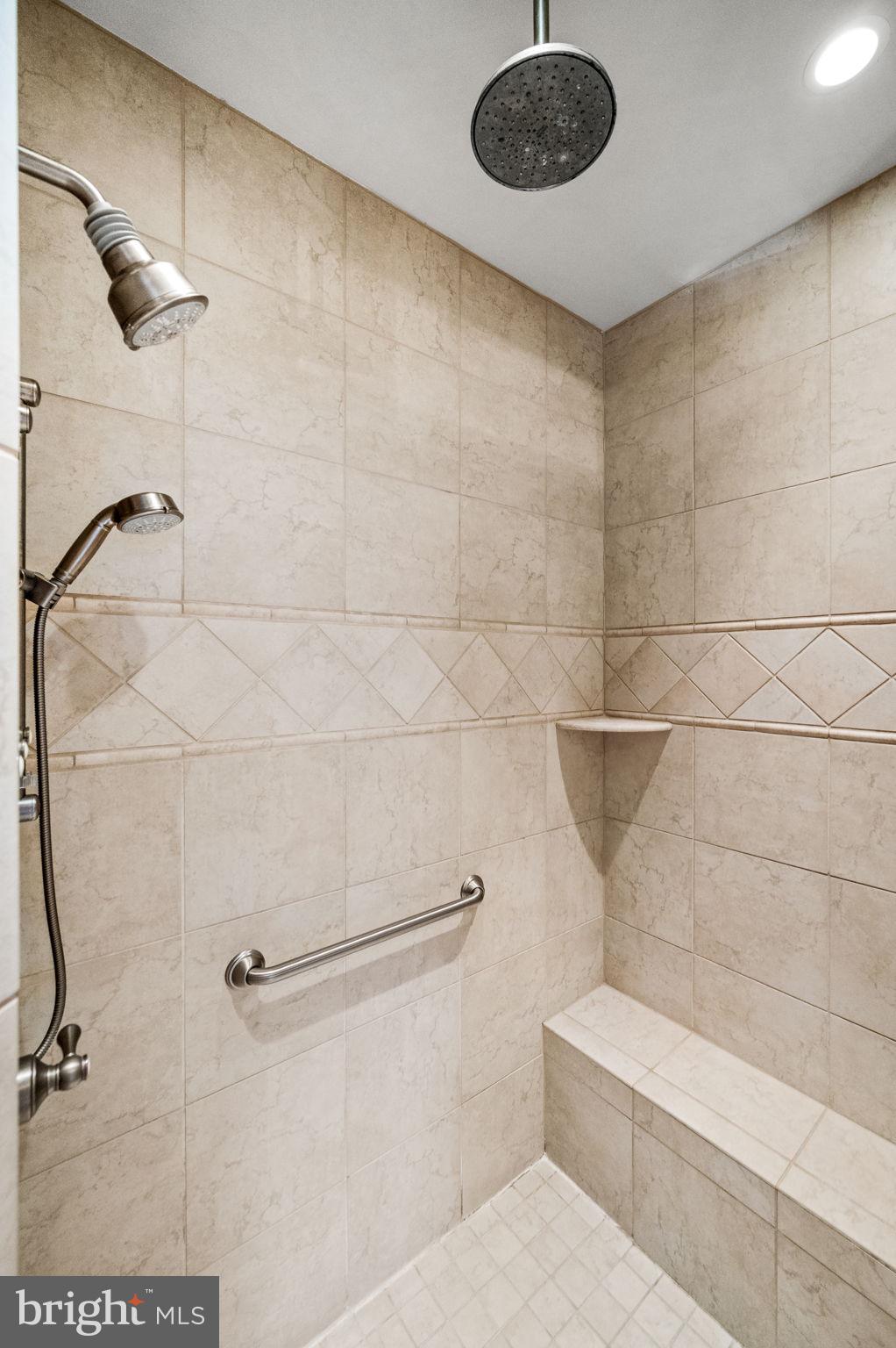 ECHO VALLEY - Residential