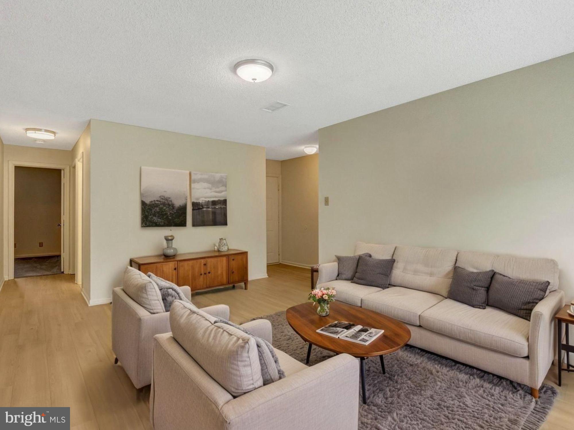 12106 GREEN LEAF COURT 102