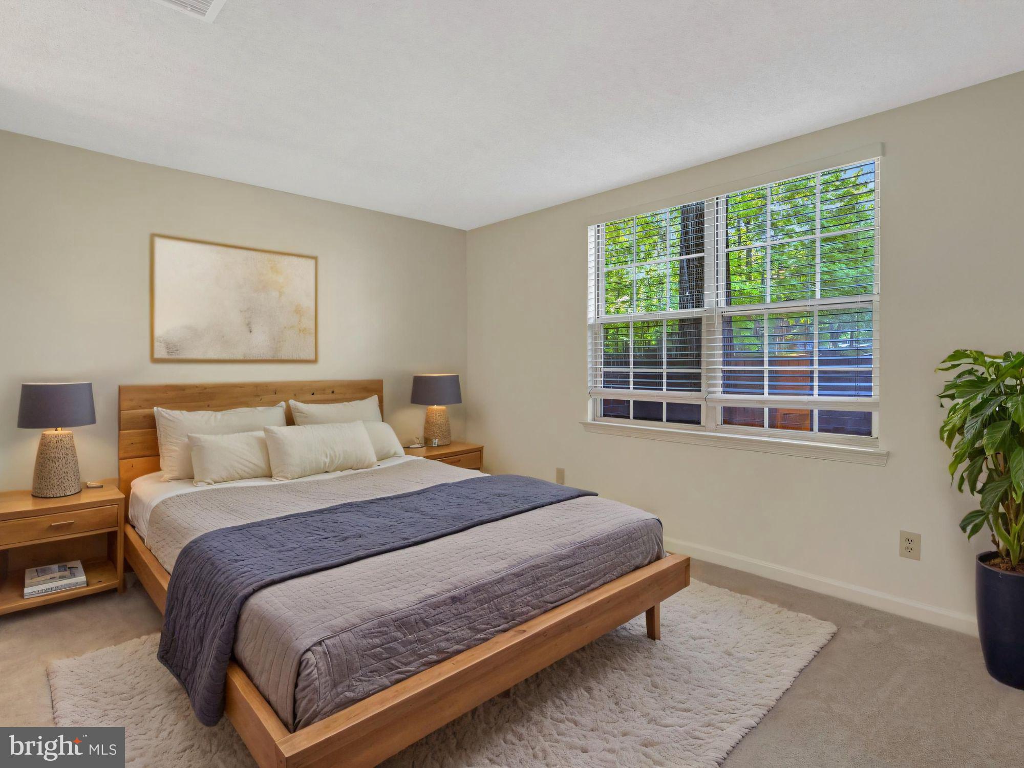 12106 GREEN LEAF COURT 102