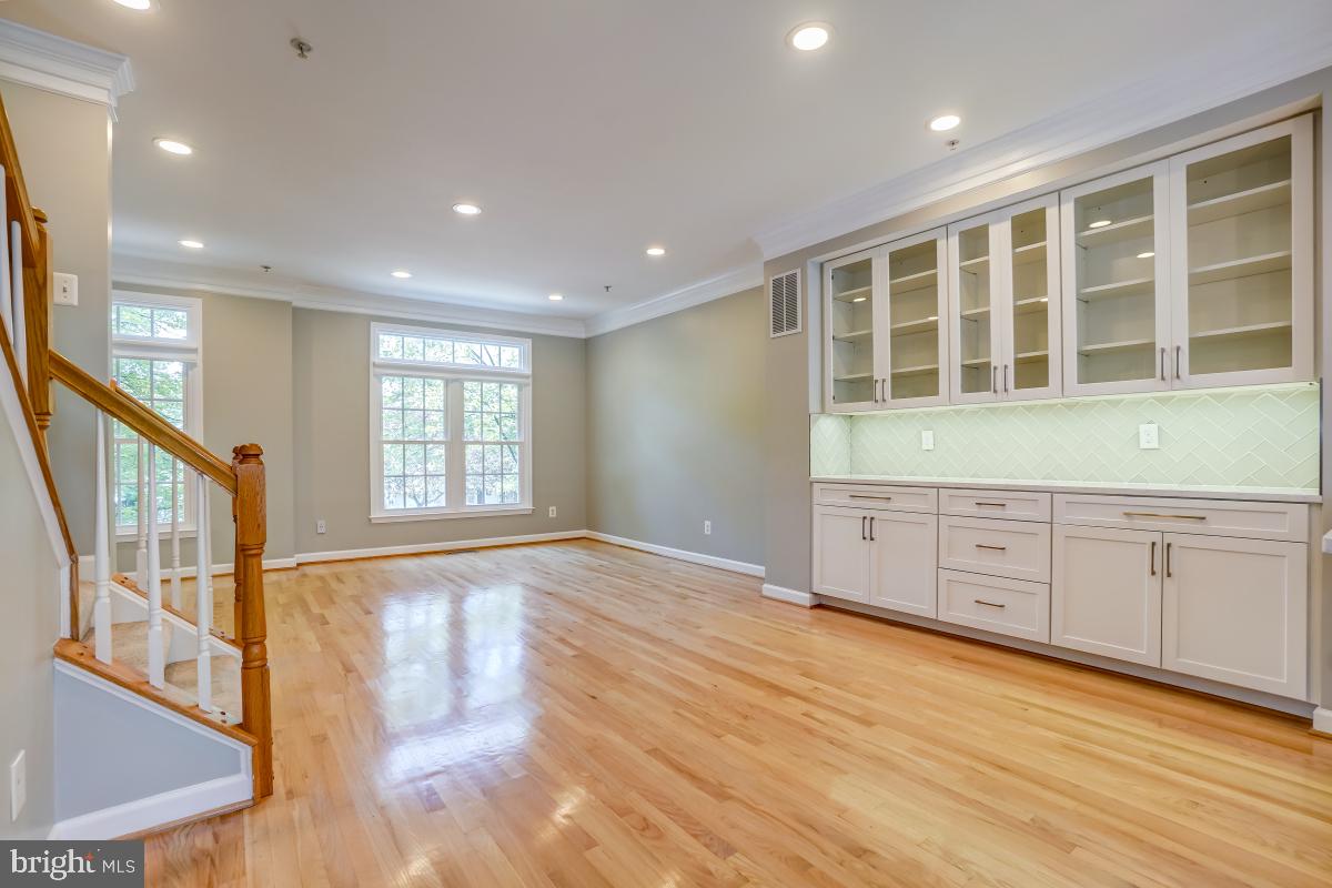 FALLSGROVE - Residential