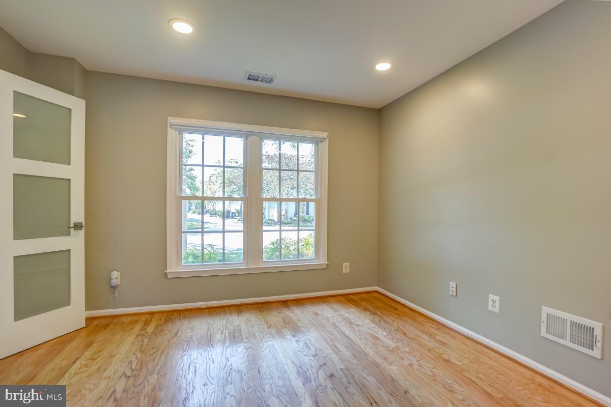 FALLSGROVE - Residential