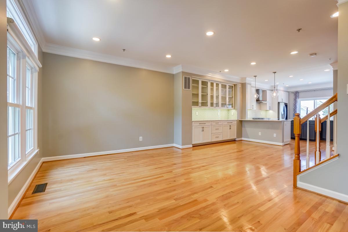 FALLSGROVE - Residential