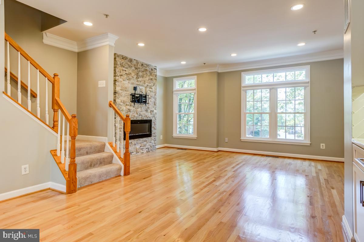 FALLSGROVE - Residential