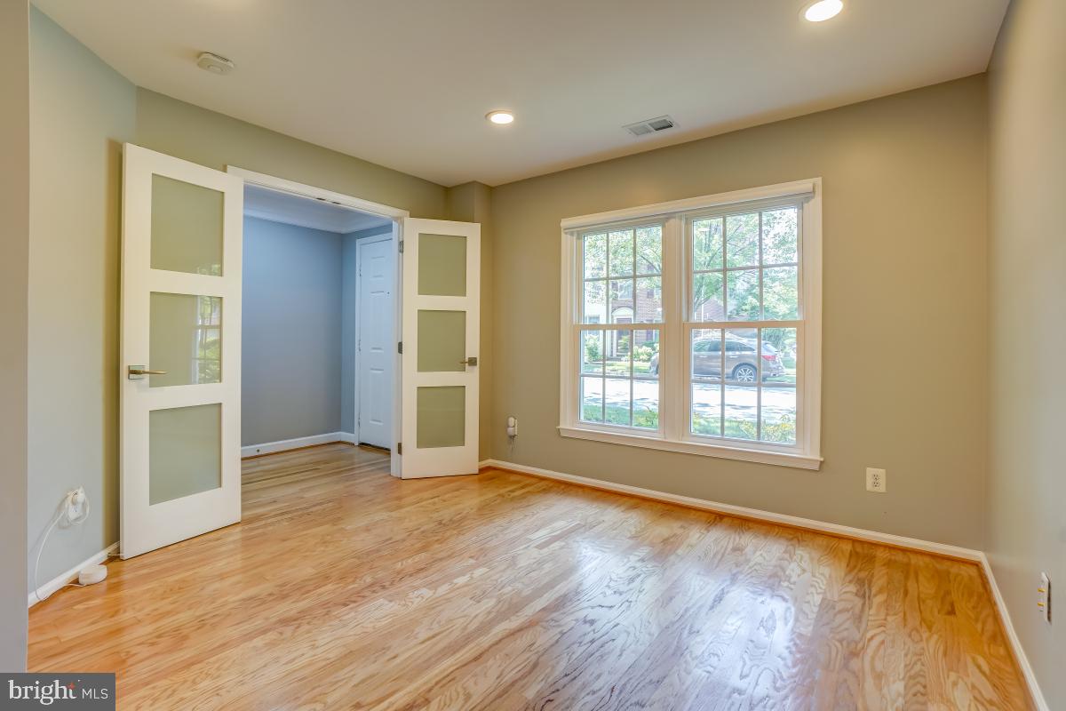 FALLSGROVE - Residential