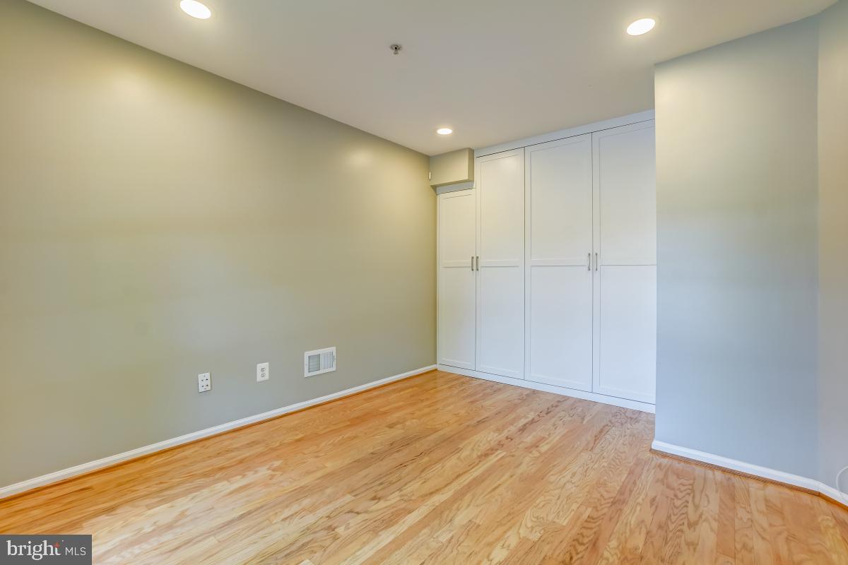 FALLSGROVE - Residential