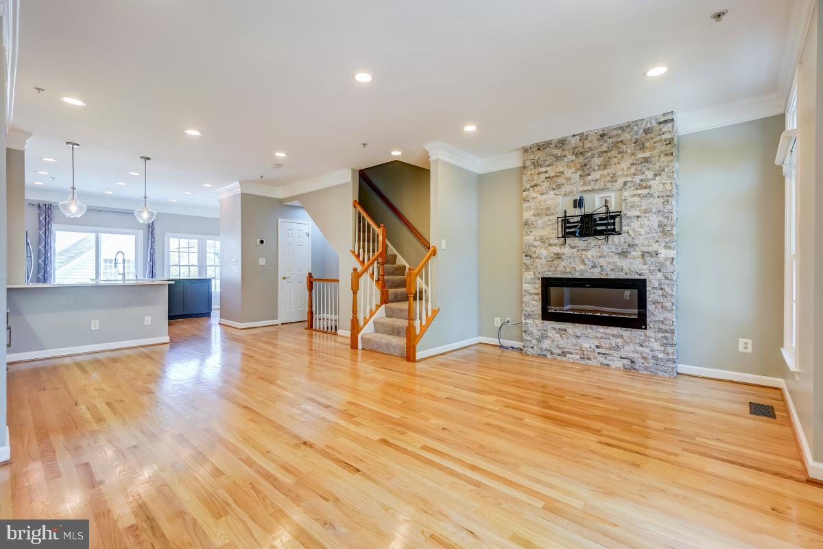 FALLSGROVE - Residential