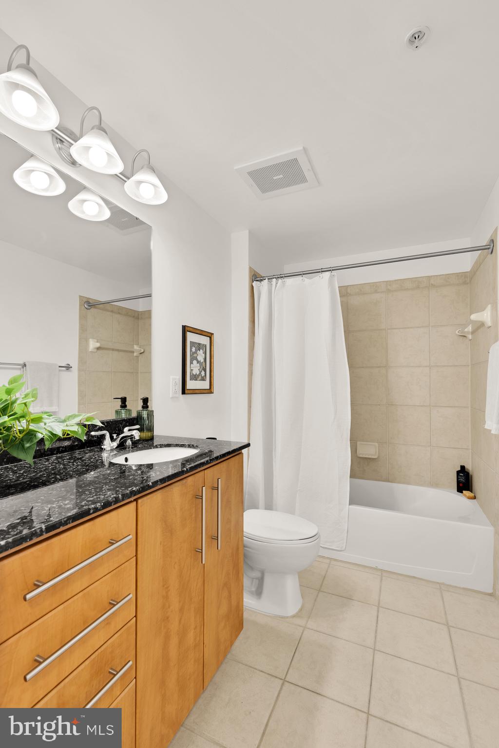 CLARENDON - Residential