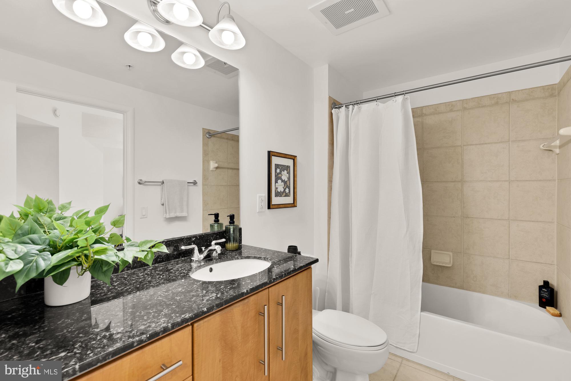 CLARENDON - Residential