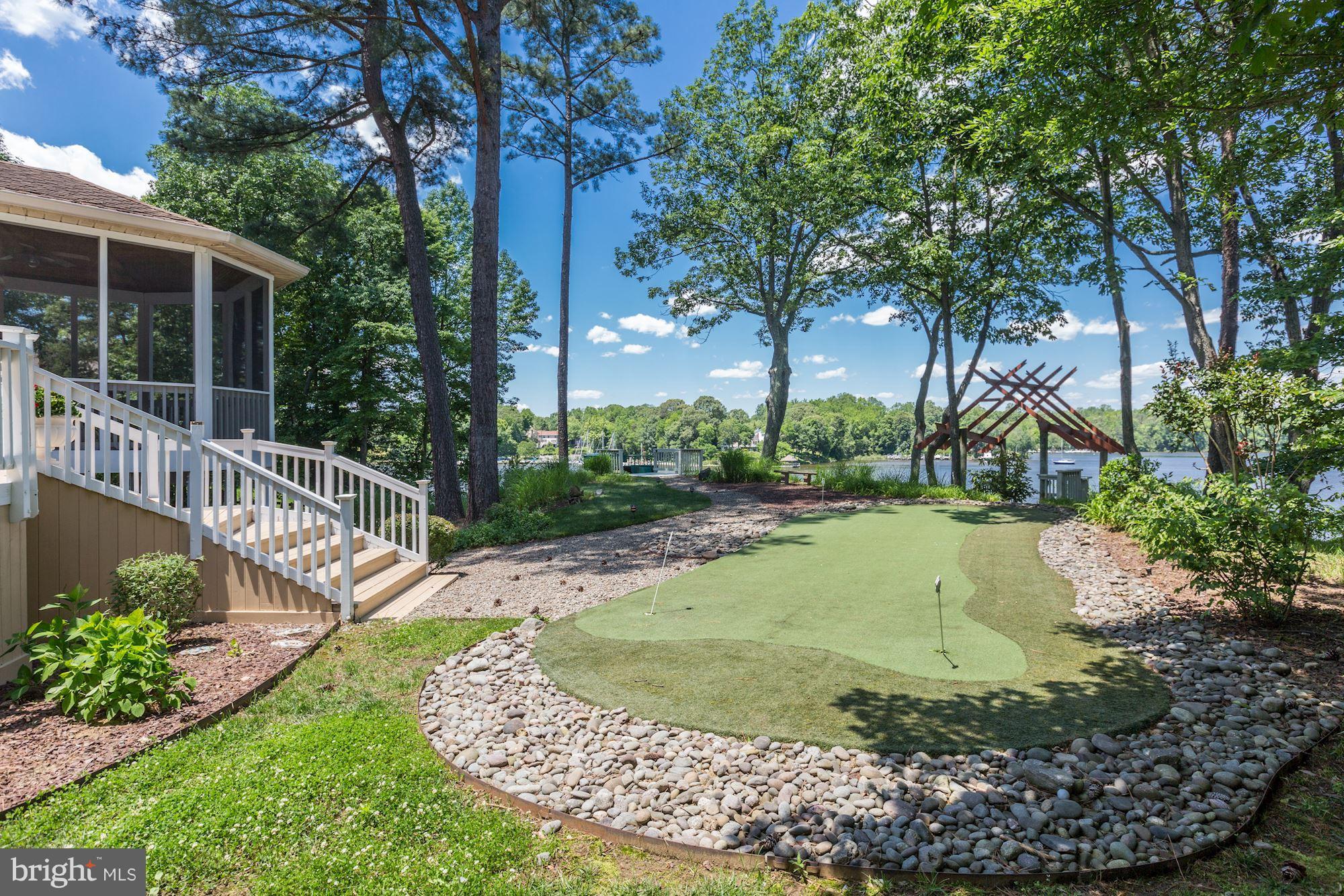 SOUTHDOWN SHORES - Residential