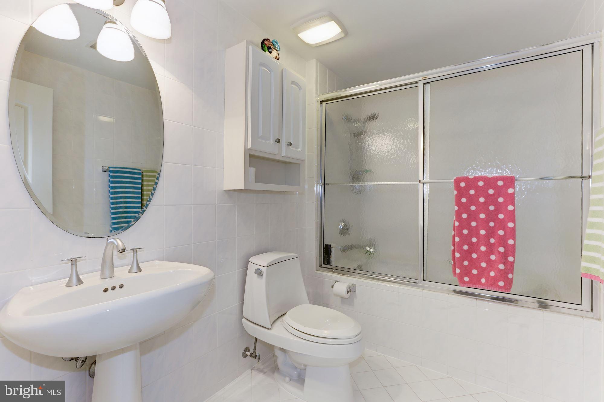 SOUTHDOWN SHORES - Residential