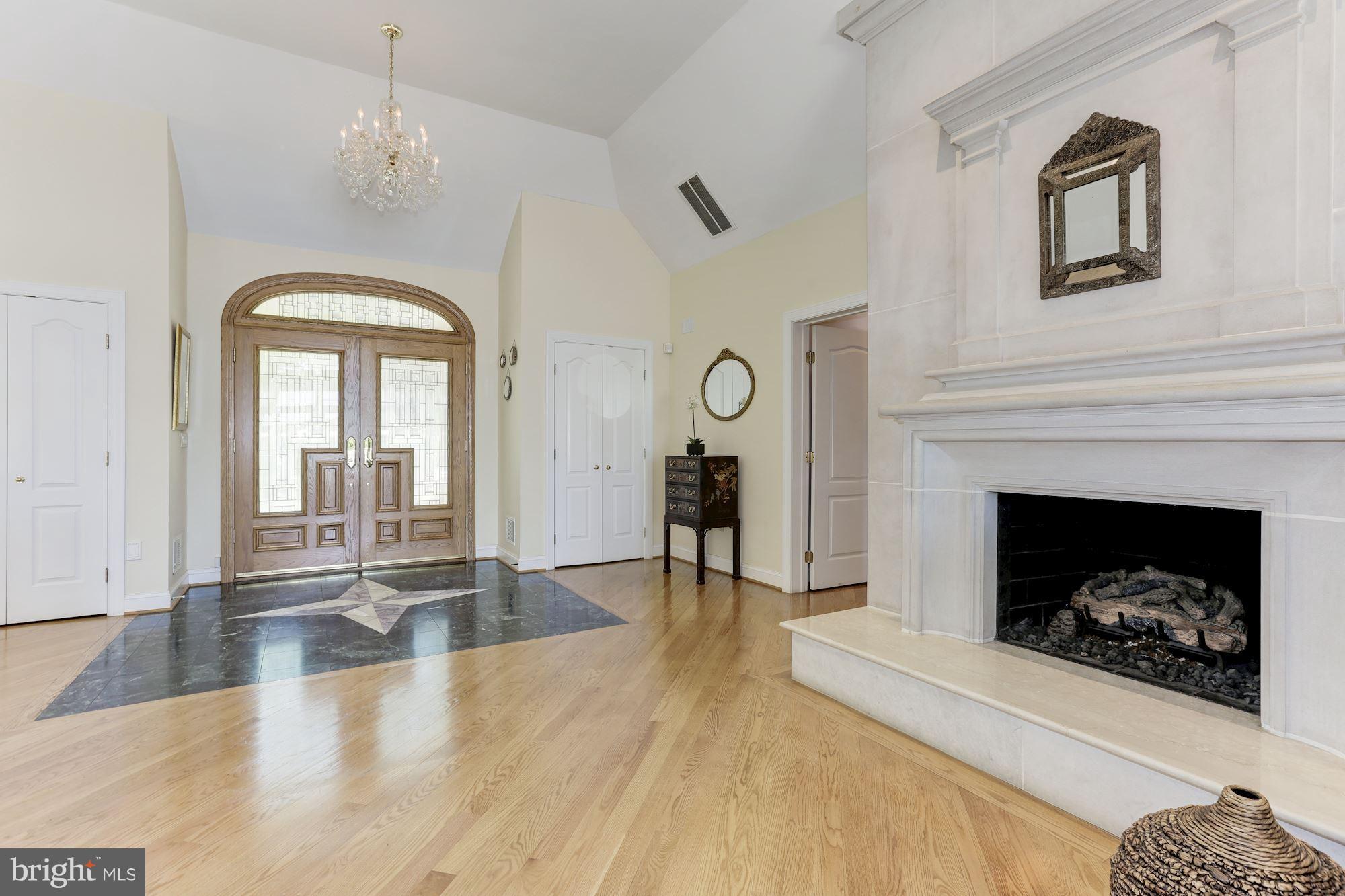 SOUTHDOWN SHORES - Residential