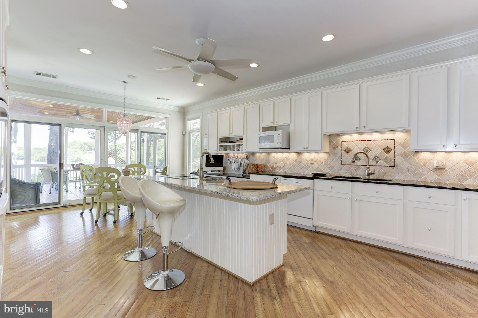 SOUTHDOWN SHORES - Residential