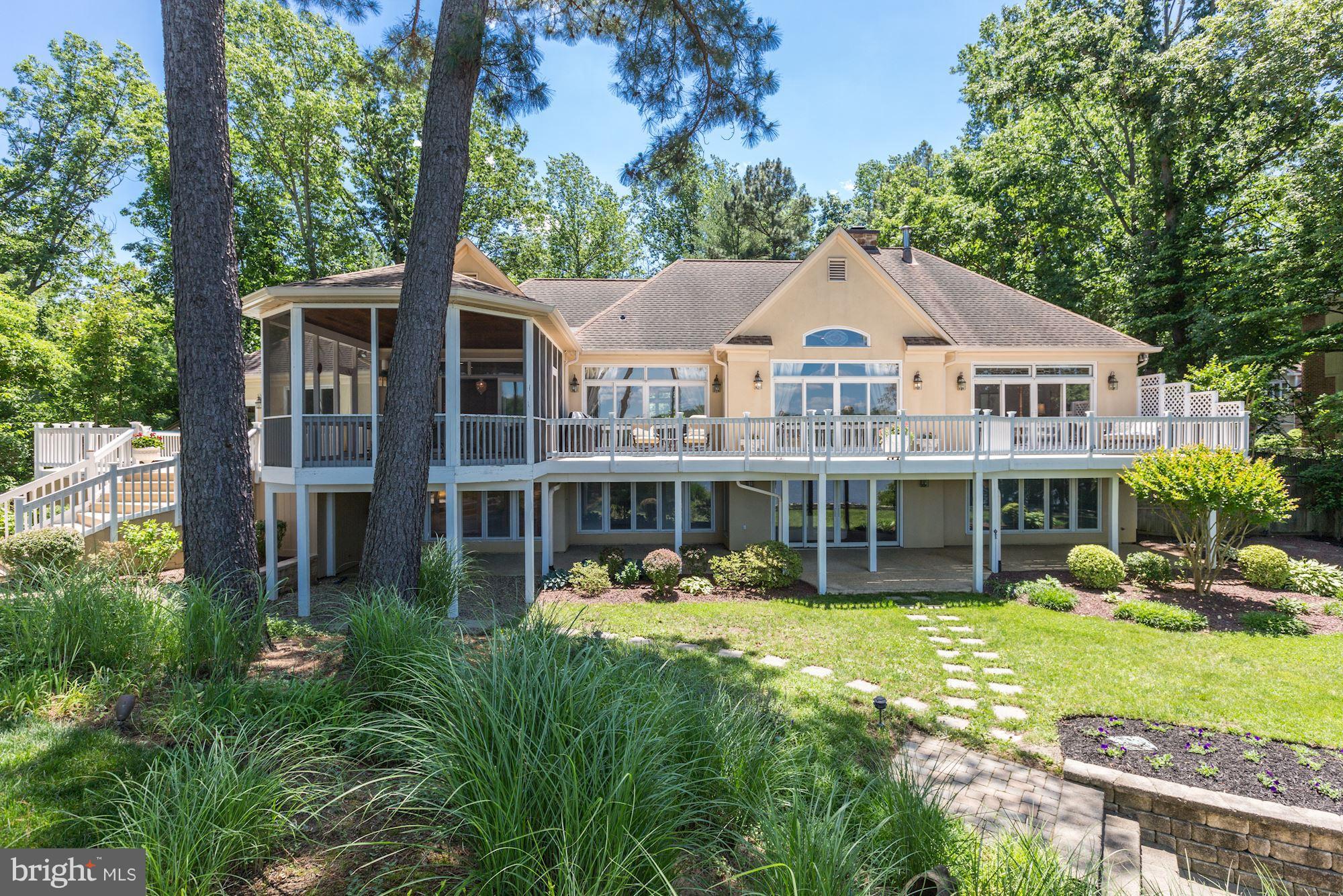 SOUTHDOWN SHORES - Residential