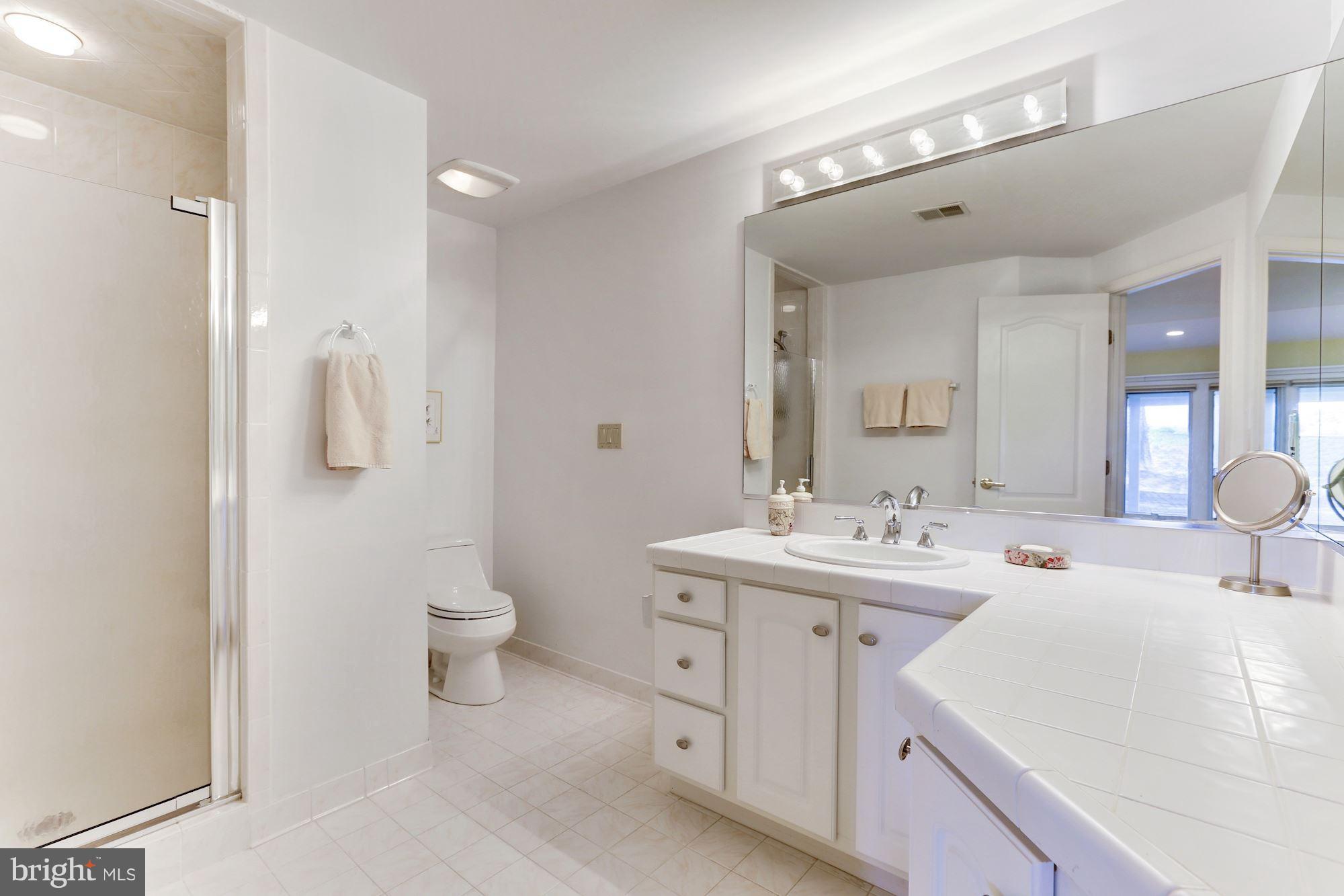 SOUTHDOWN SHORES - Residential