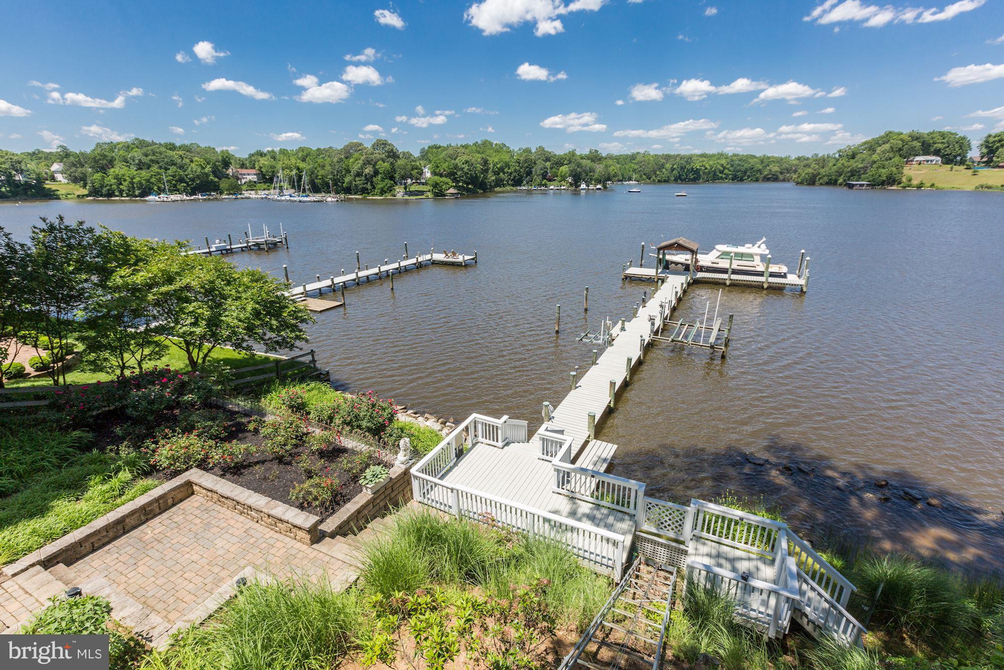 SOUTHDOWN SHORES - Residential