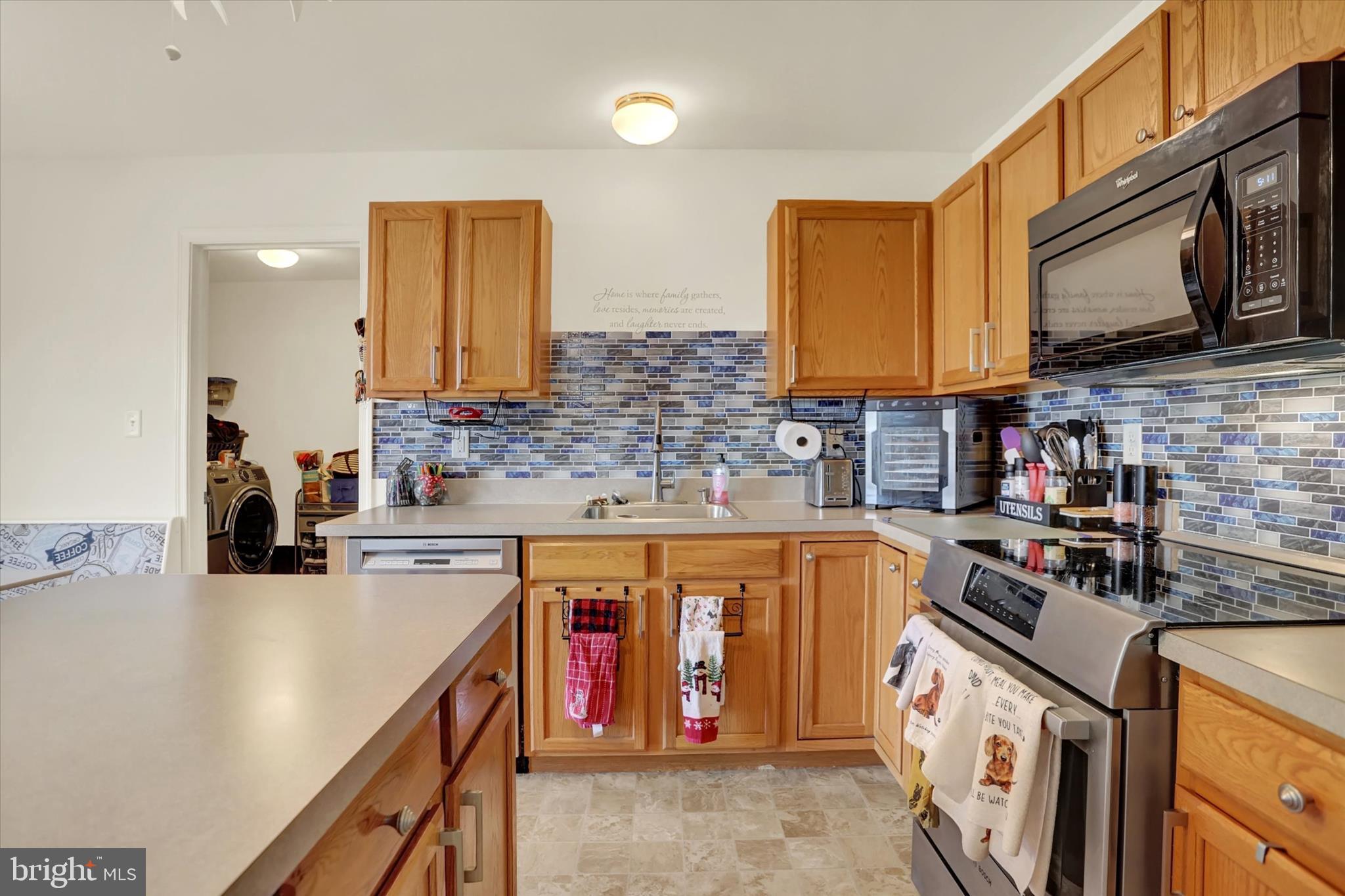 38 WATERFORD LN L-0129