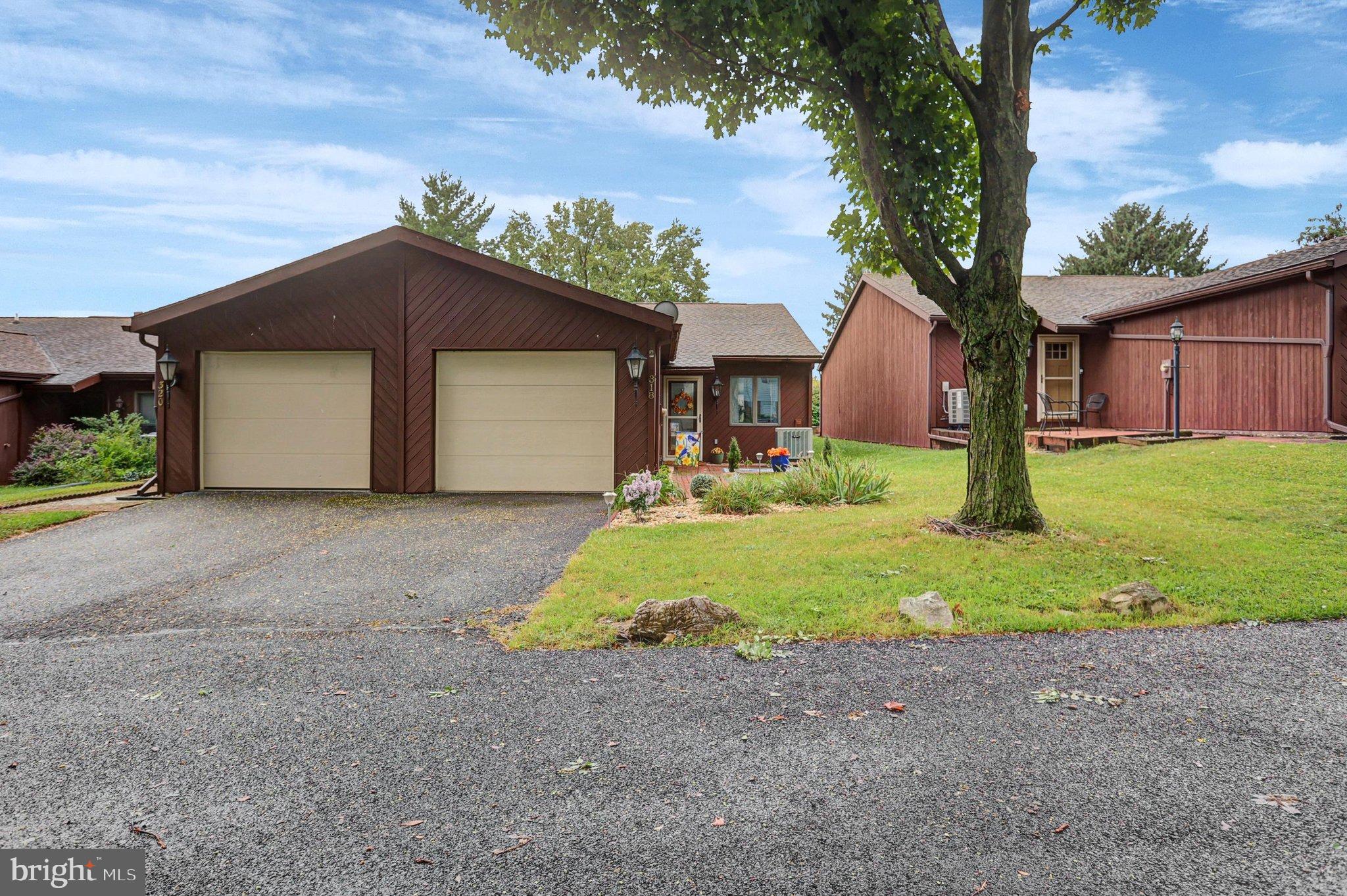 318 STONEGATE CIRCLE N