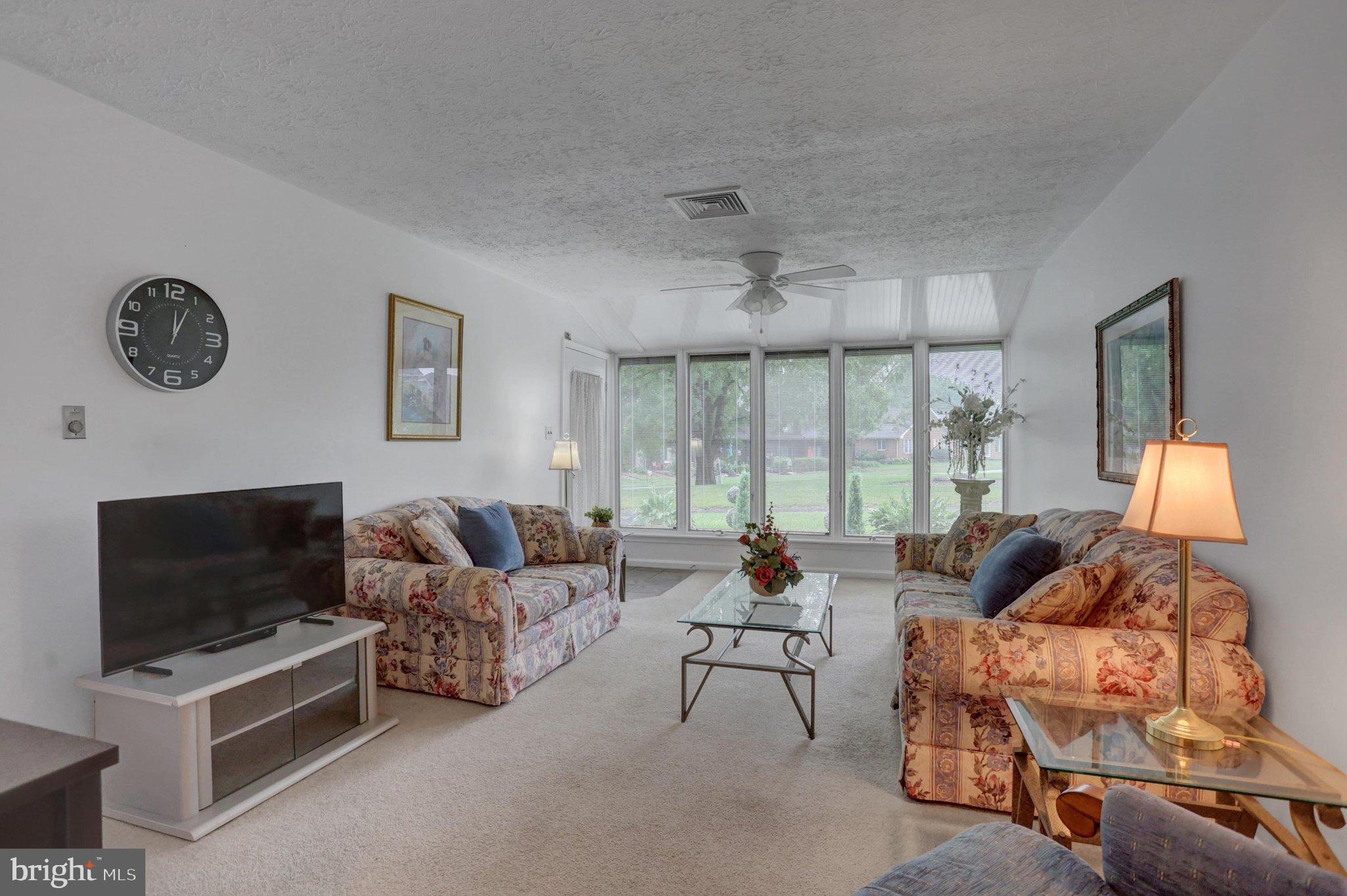 318 STONEGATE CIRCLE N