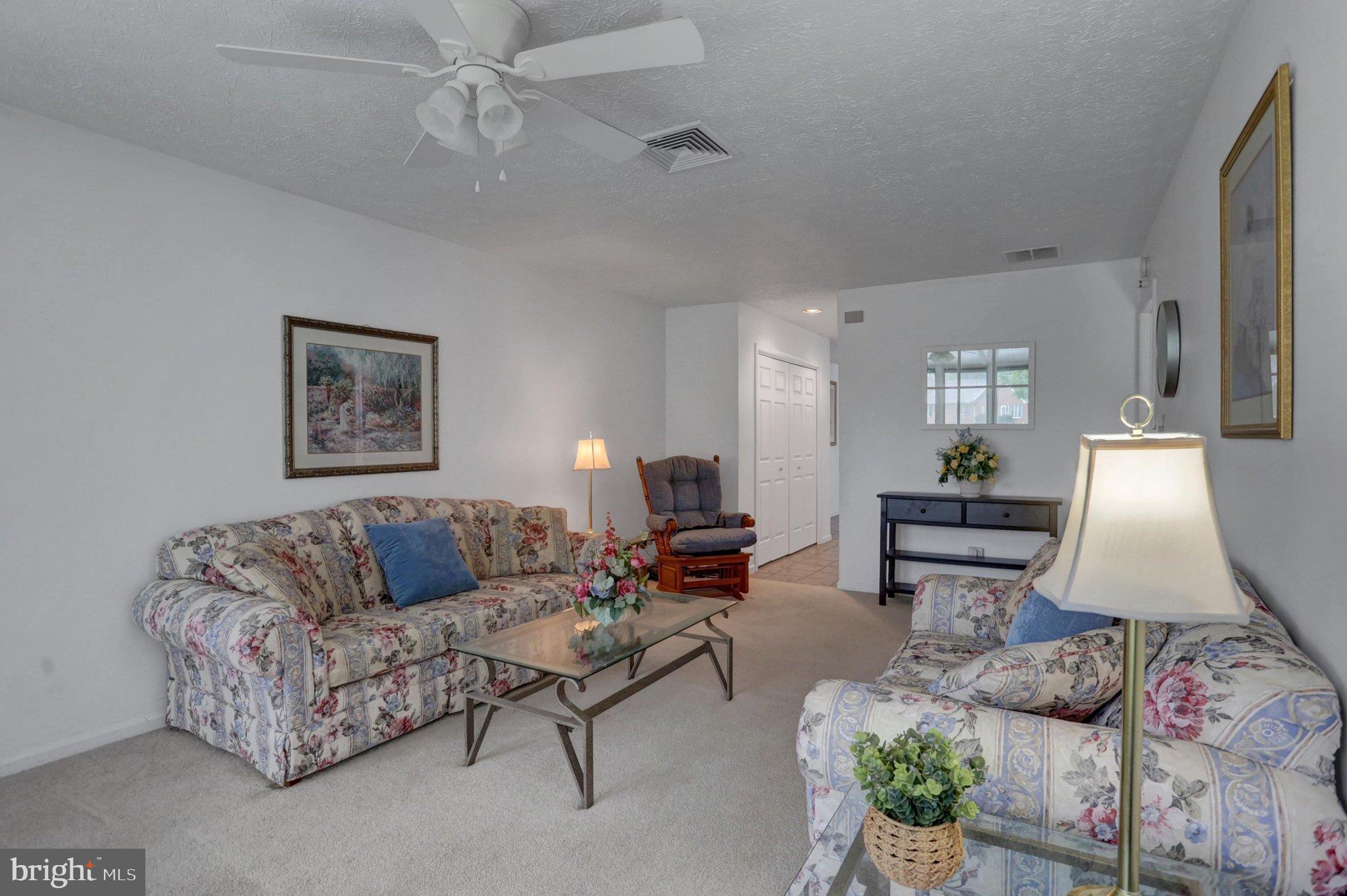 318 STONEGATE CIRCLE N