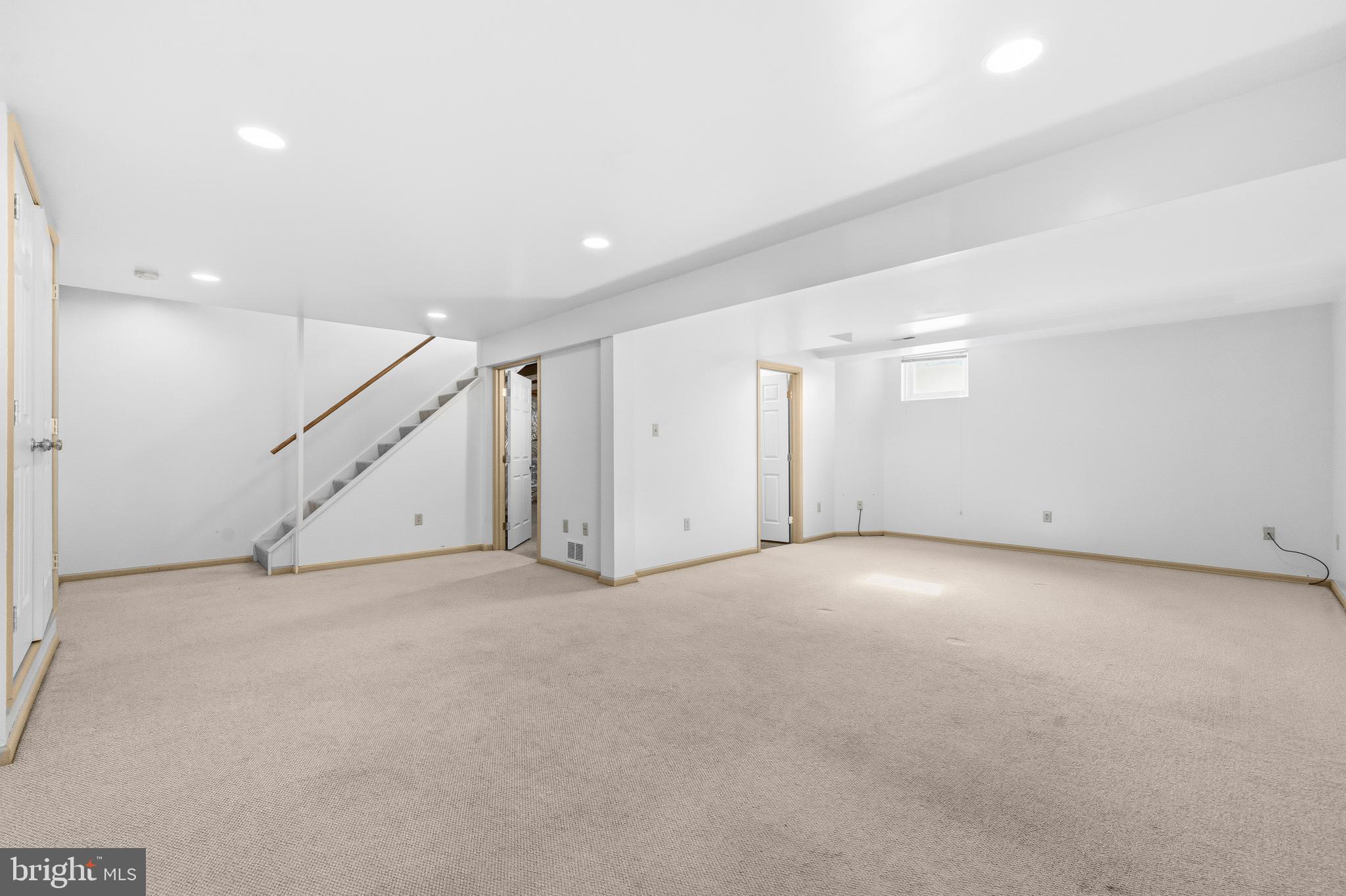 NEW MARKET WEST - Residential