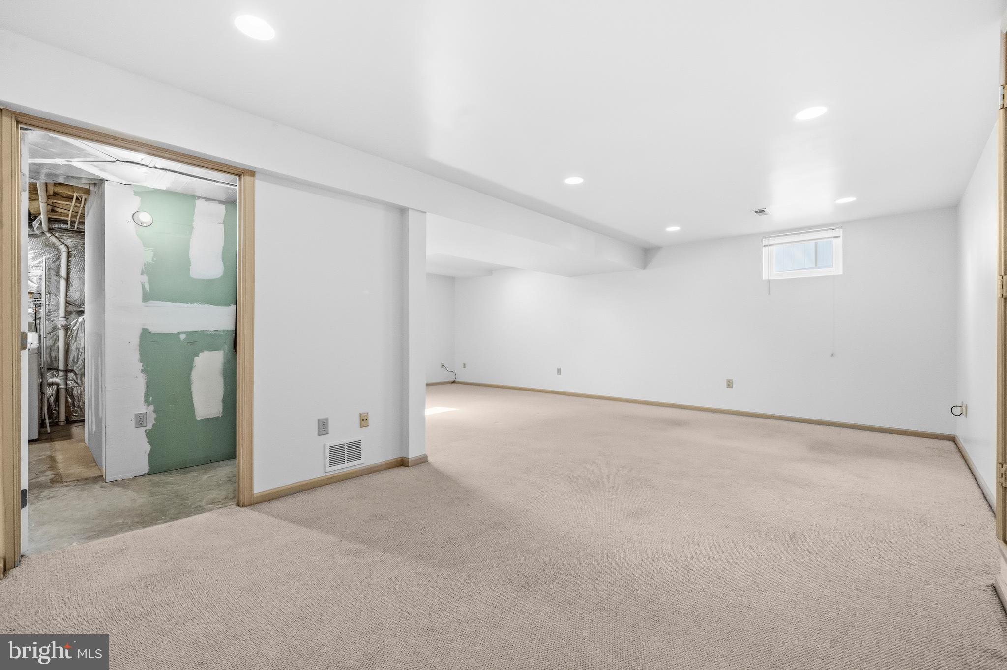 NEW MARKET WEST - Residential