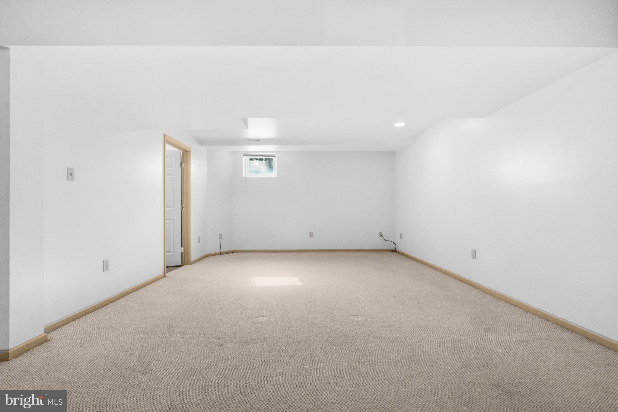 NEW MARKET WEST - Residential