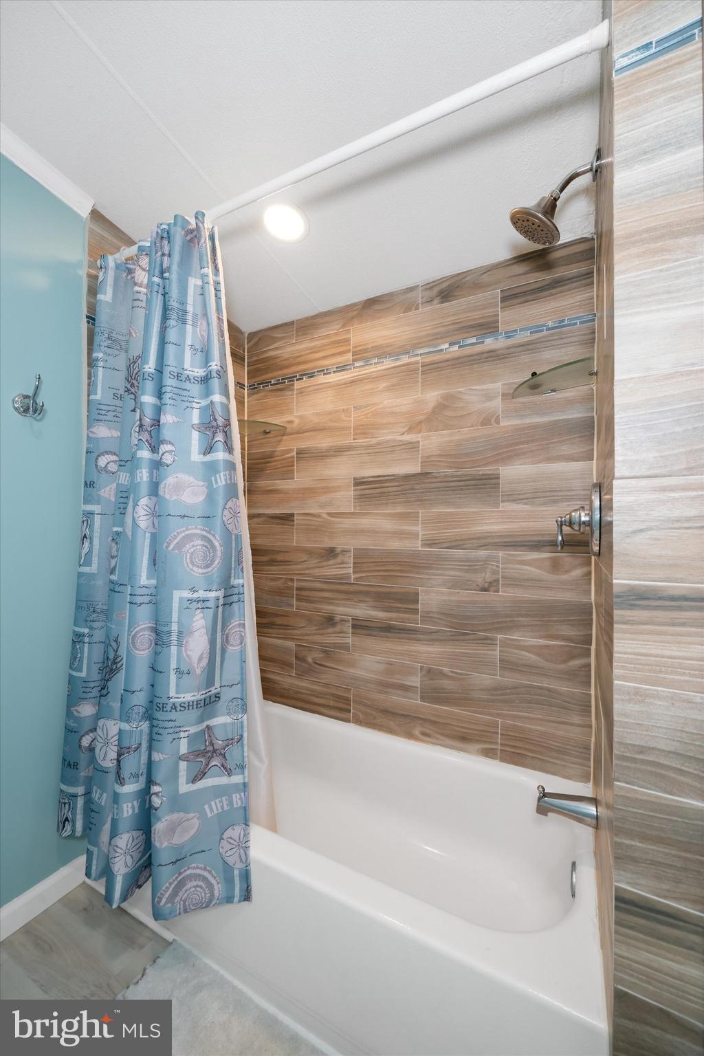 SHADY PARK - Residential