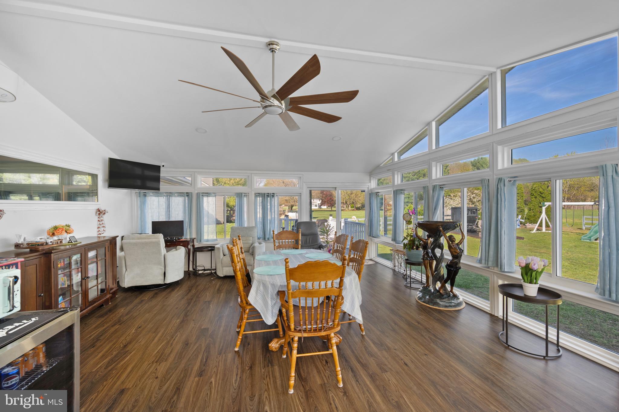 CHIMNEY HILL - Residential