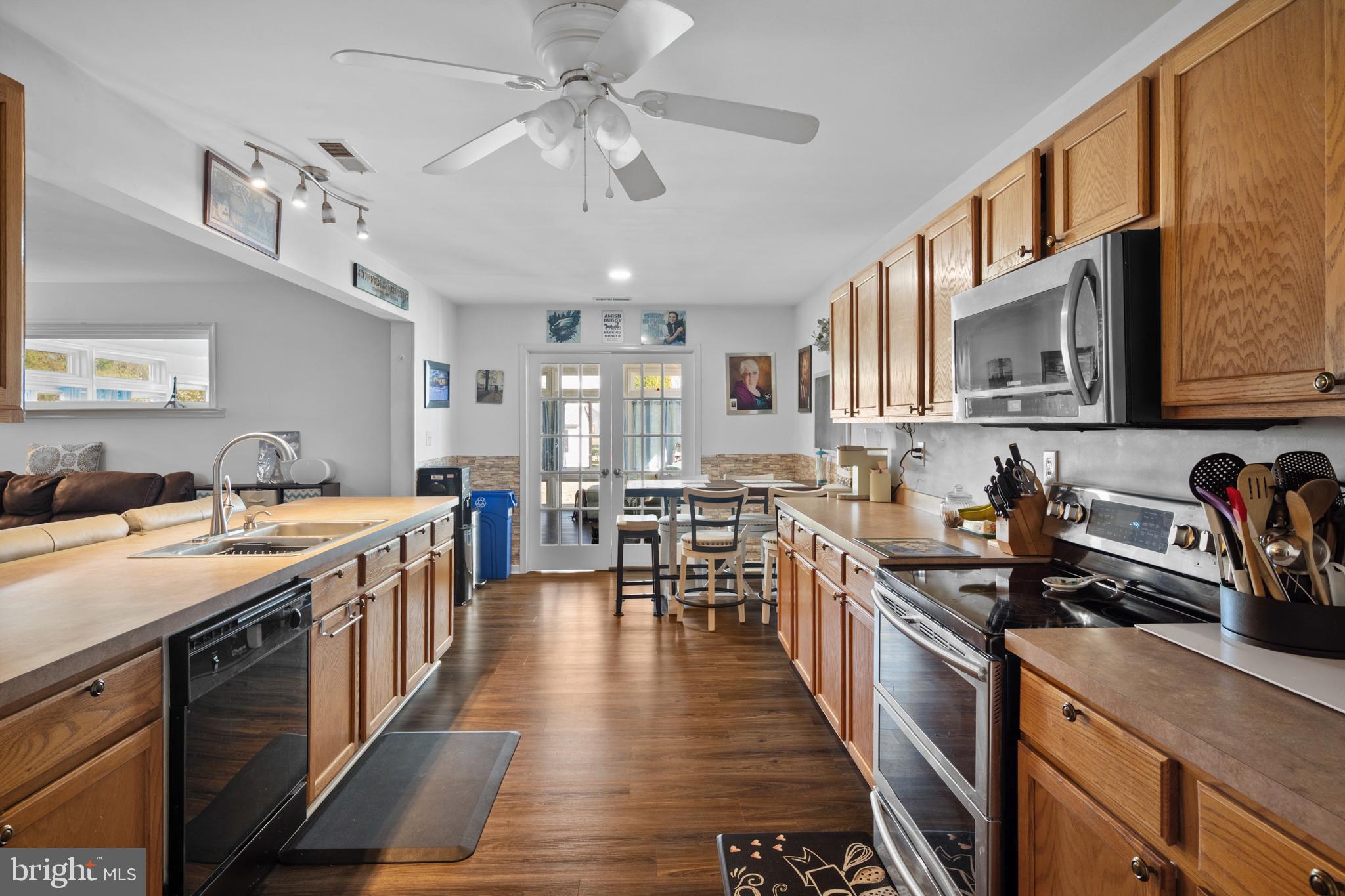 CHIMNEY HILL - Residential