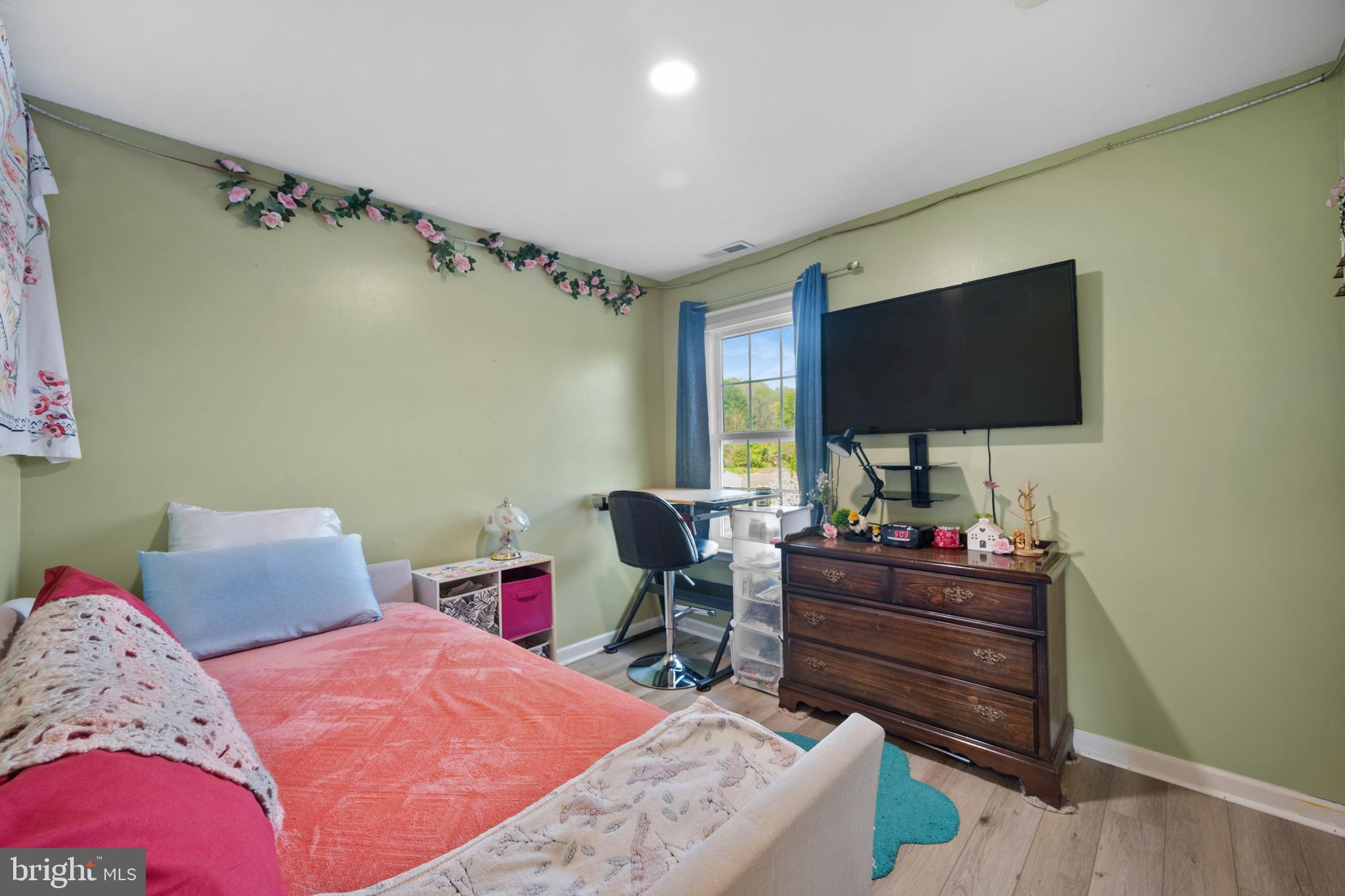 CHIMNEY HILL - Residential