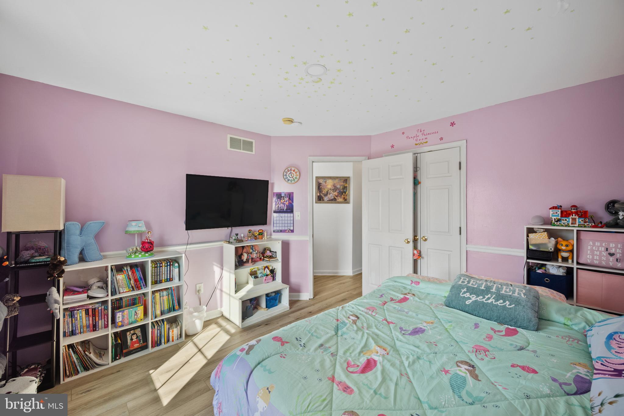 CHIMNEY HILL - Residential