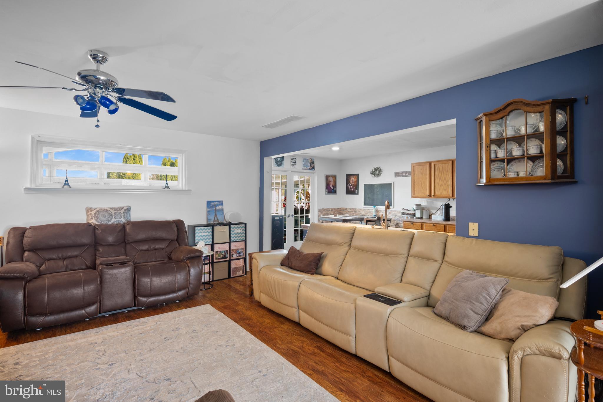 CHIMNEY HILL - Residential