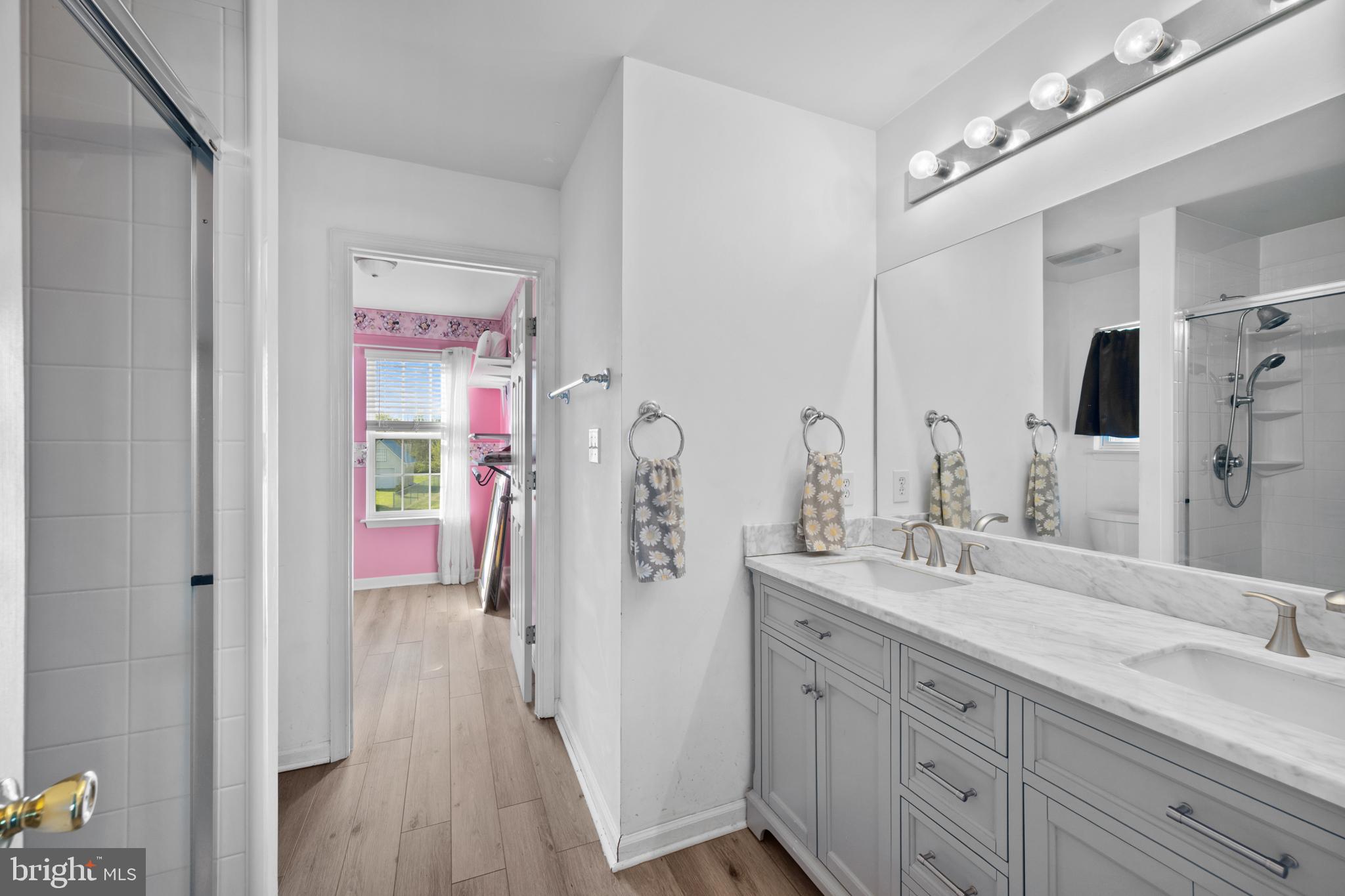 CHIMNEY HILL - Residential