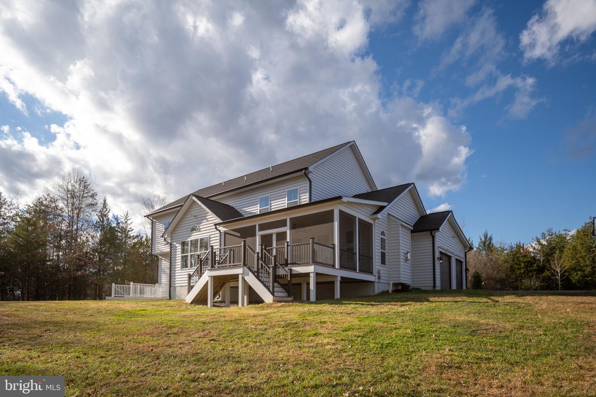 SULLIVAN ESTATES - Residential