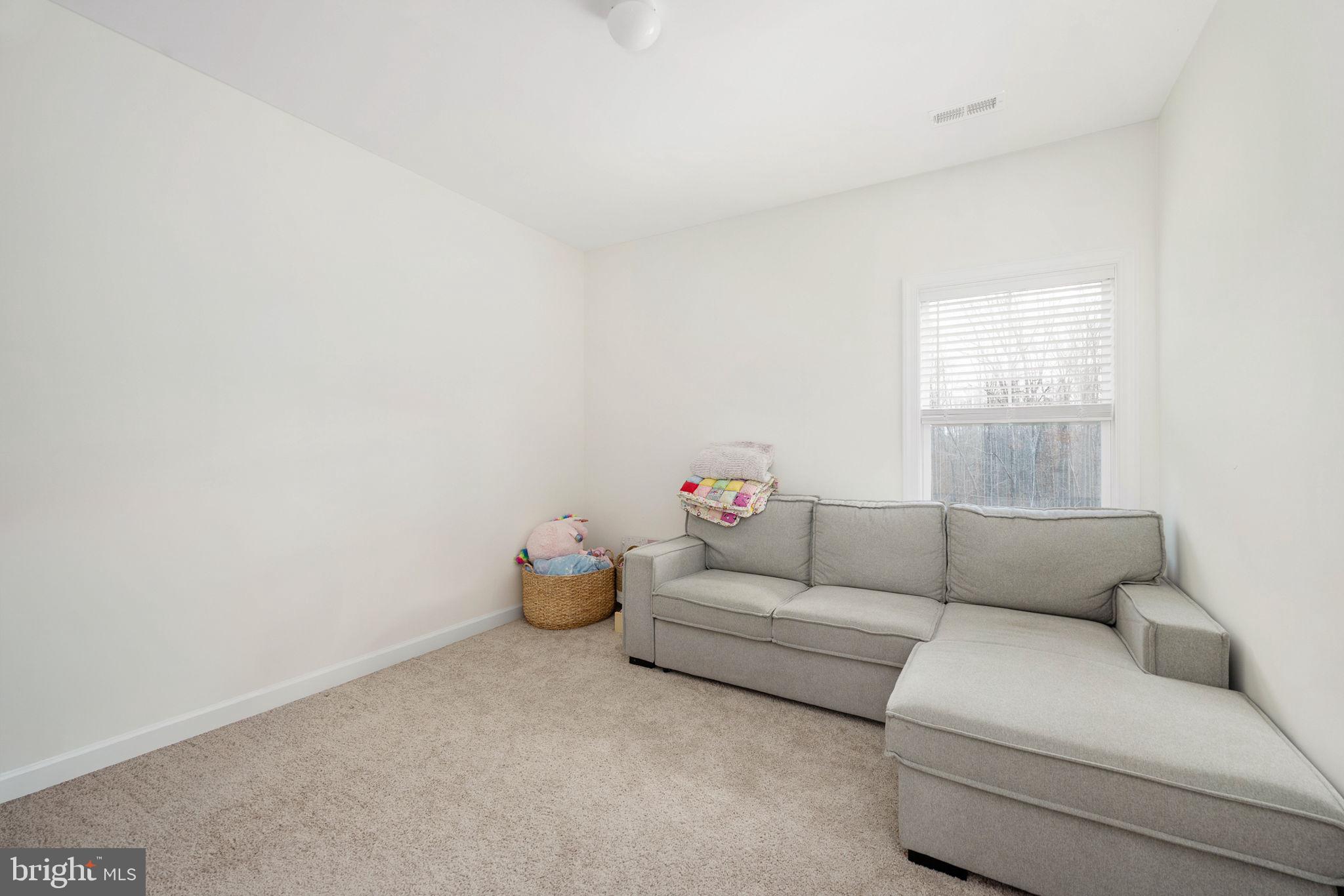 SULLIVAN ESTATES - Residential