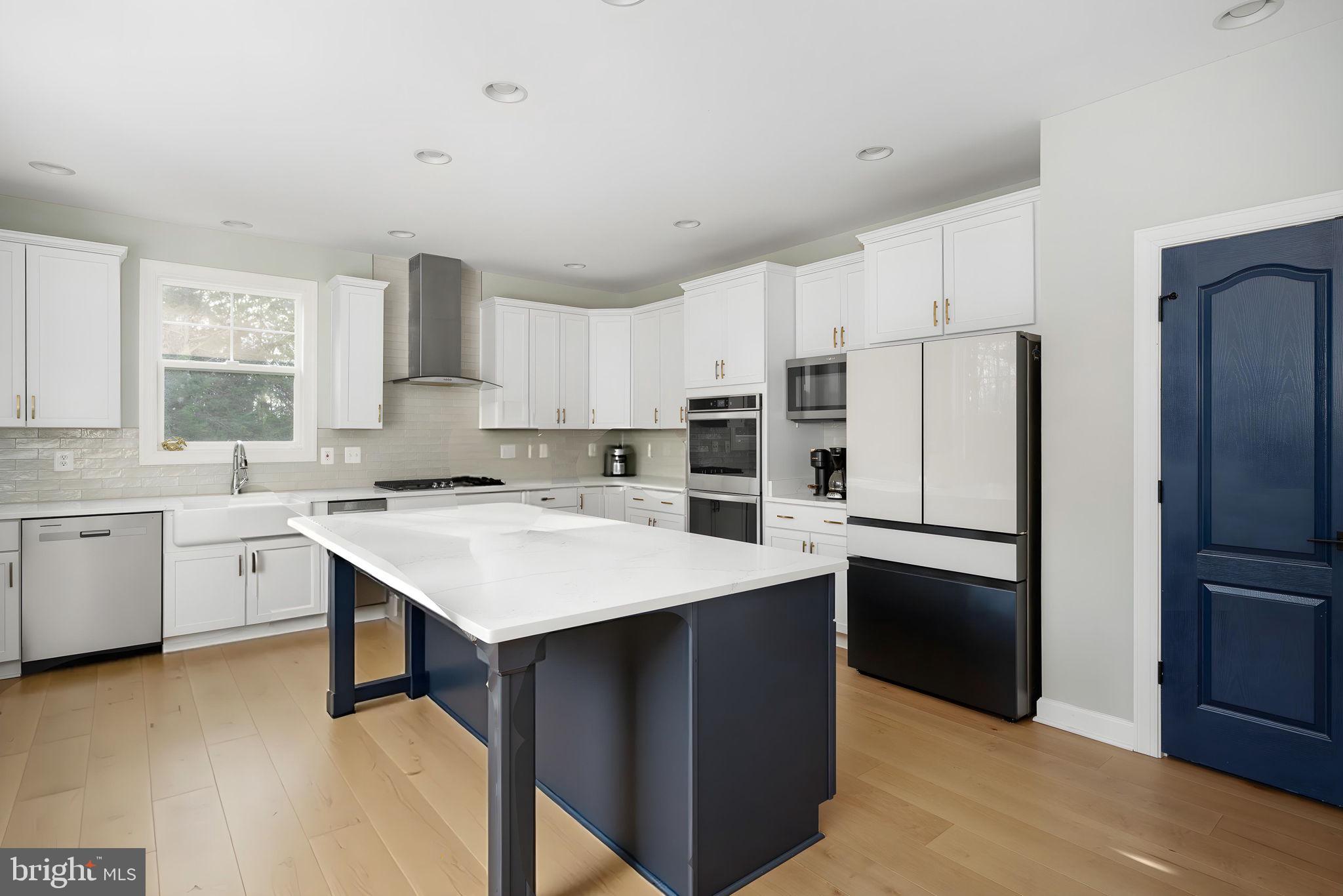 SULLIVAN ESTATES - Residential