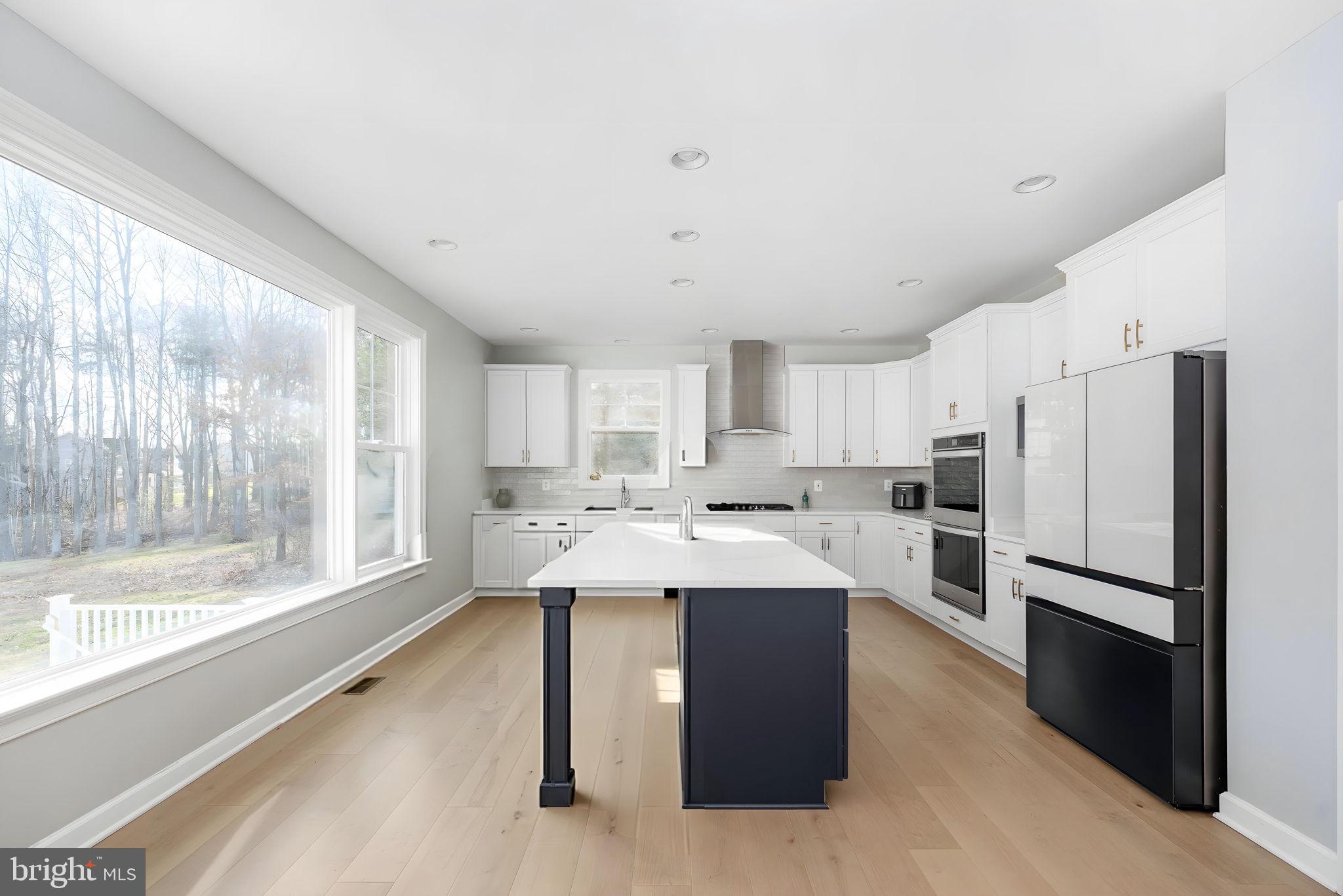 SULLIVAN ESTATES - Residential