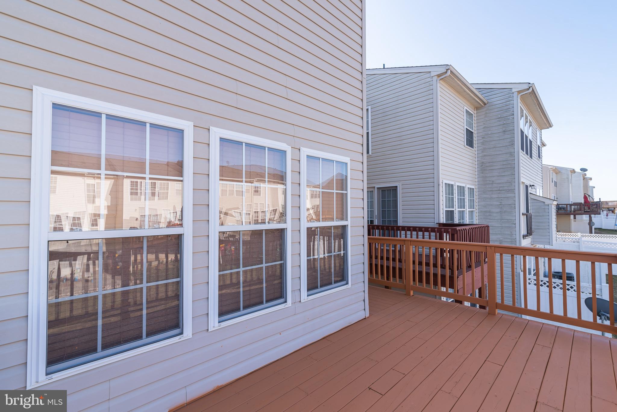 LAKELAND PLACE - Residential Lease