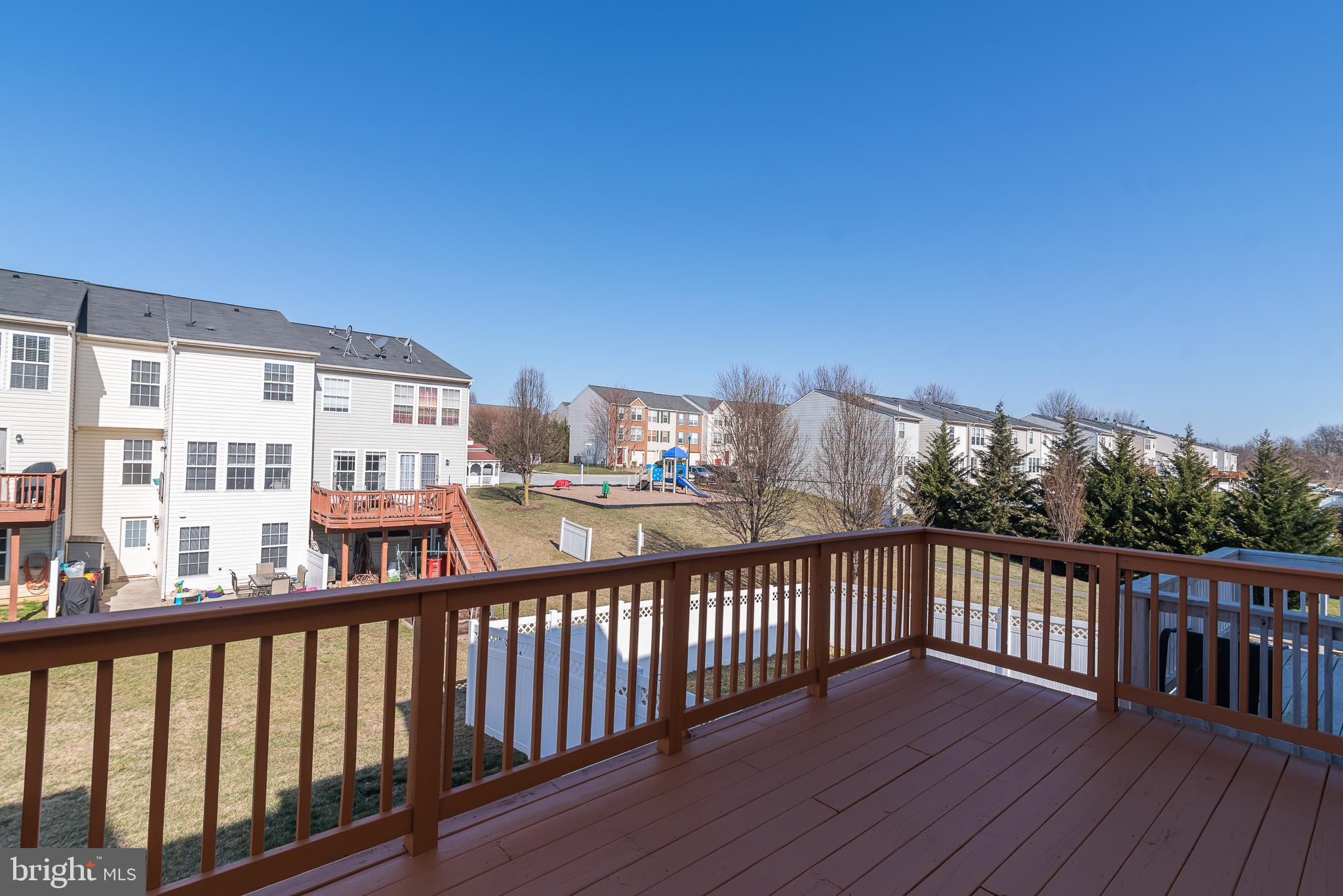 LAKELAND PLACE - Residential Lease