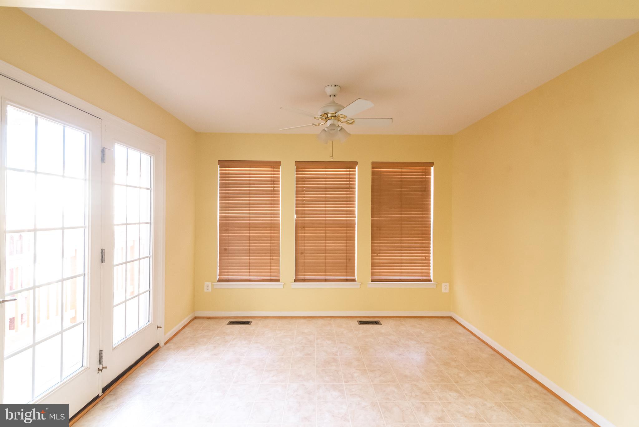 LAKELAND PLACE - Residential Lease