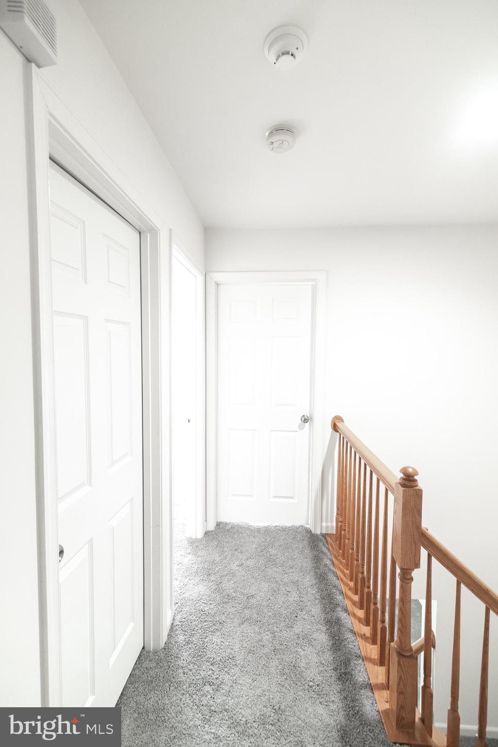 LAKELAND PLACE - Residential Lease