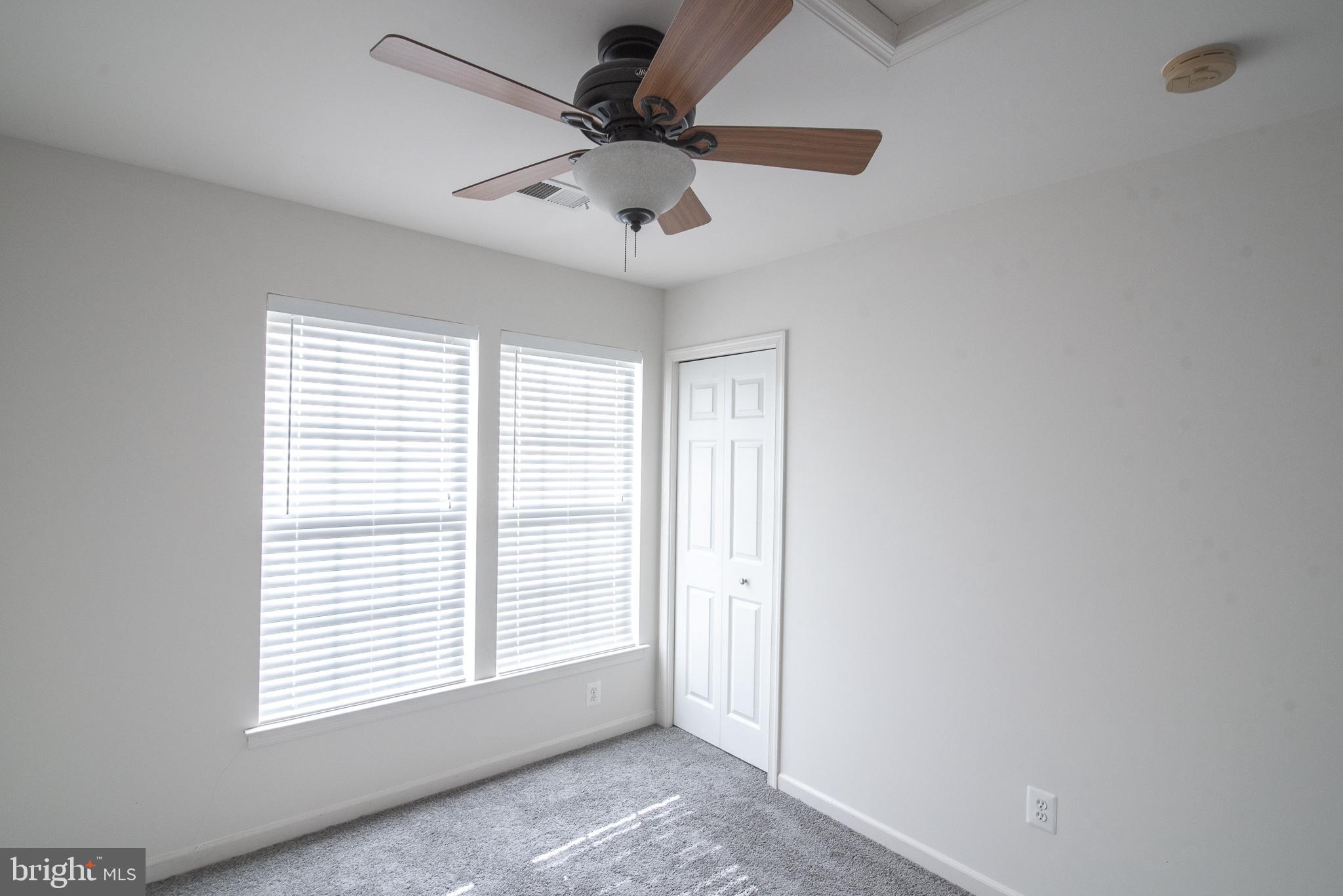 LAKELAND PLACE - Residential Lease