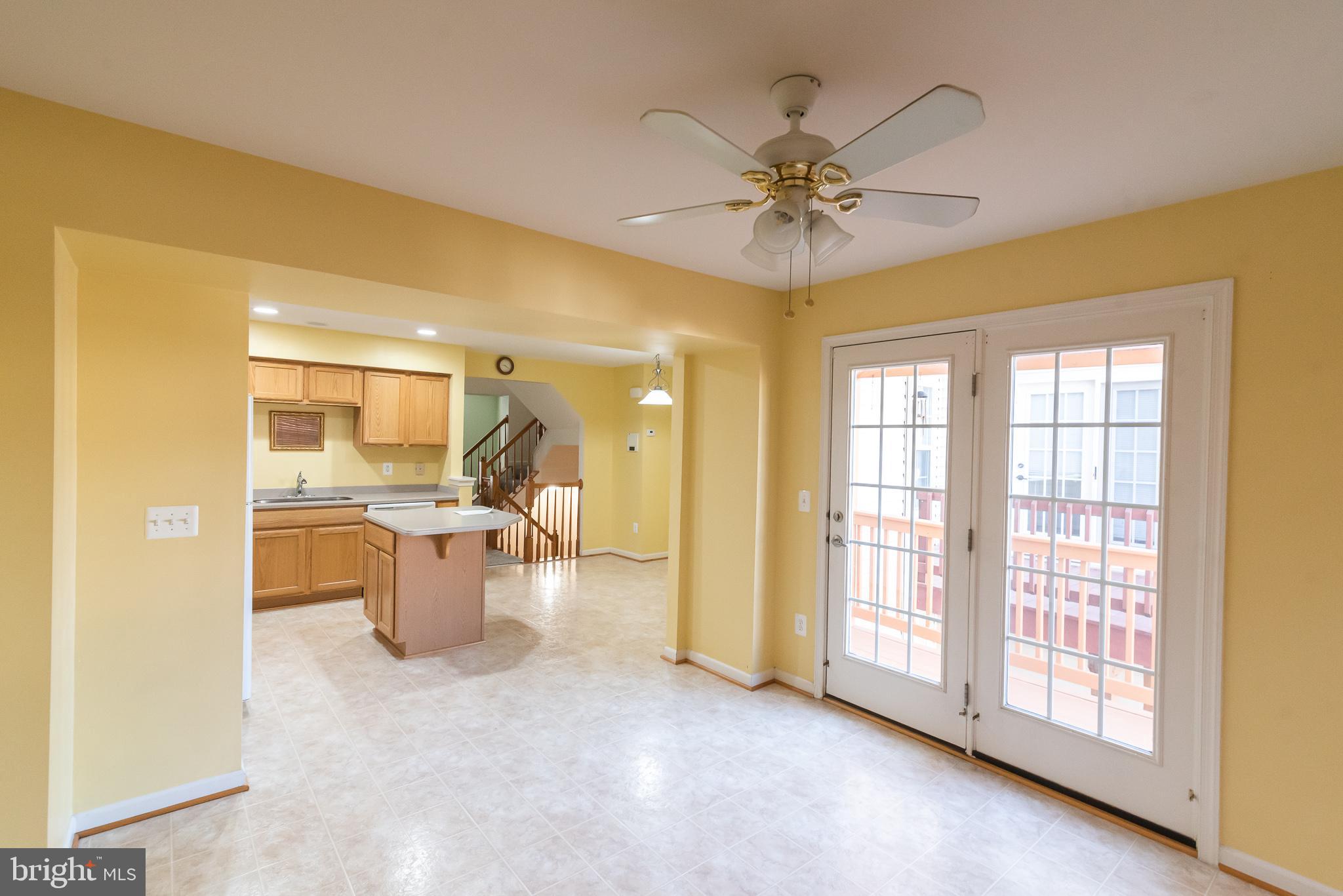 LAKELAND PLACE - Residential Lease